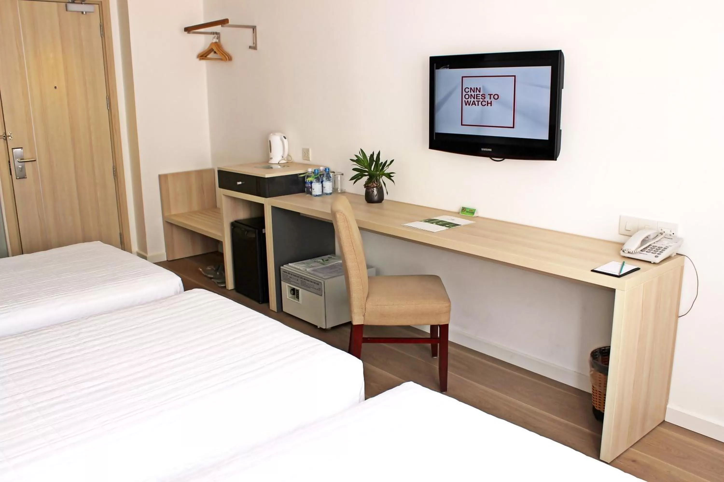 Living room, Bed in Liberty Hotel Saigon Greenview