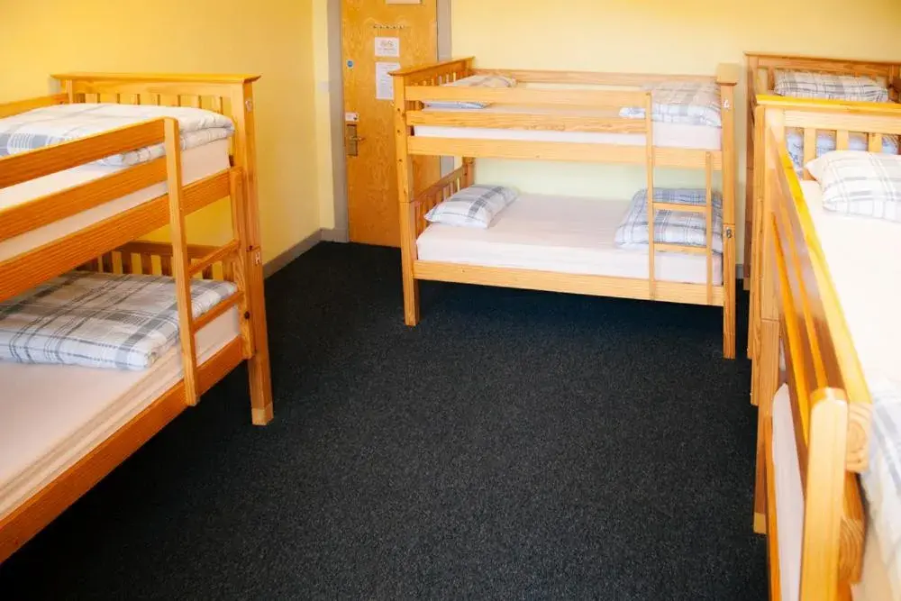 Bed in 8-Bed Mixed Dormitory Room in Dundee Backpackers Hostel Bed in 8-Bed Mixed Dormitory Room in Dundee Backpackers Hostel