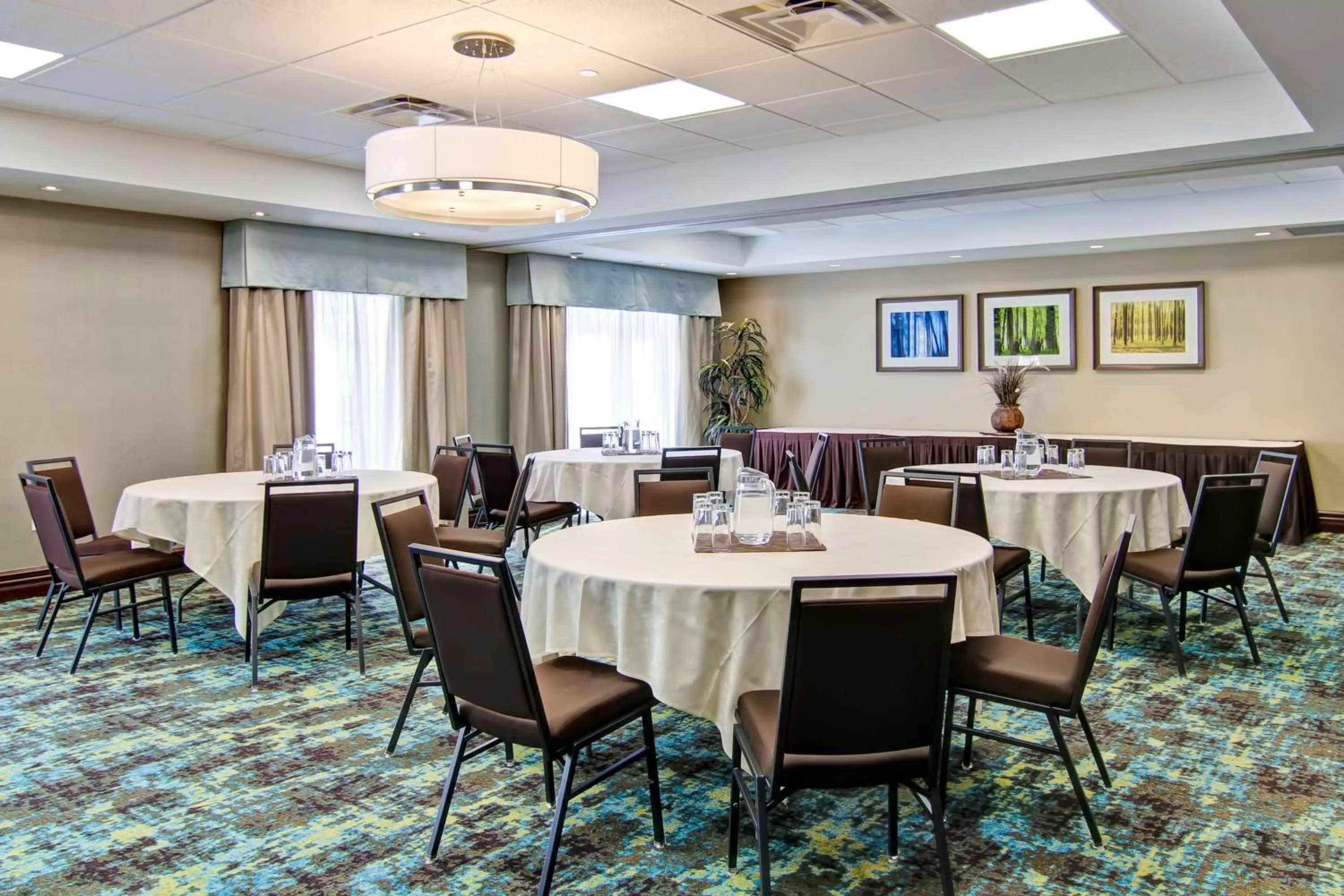 Meeting/conference room in Hampton Inn Sudbury, Ontario