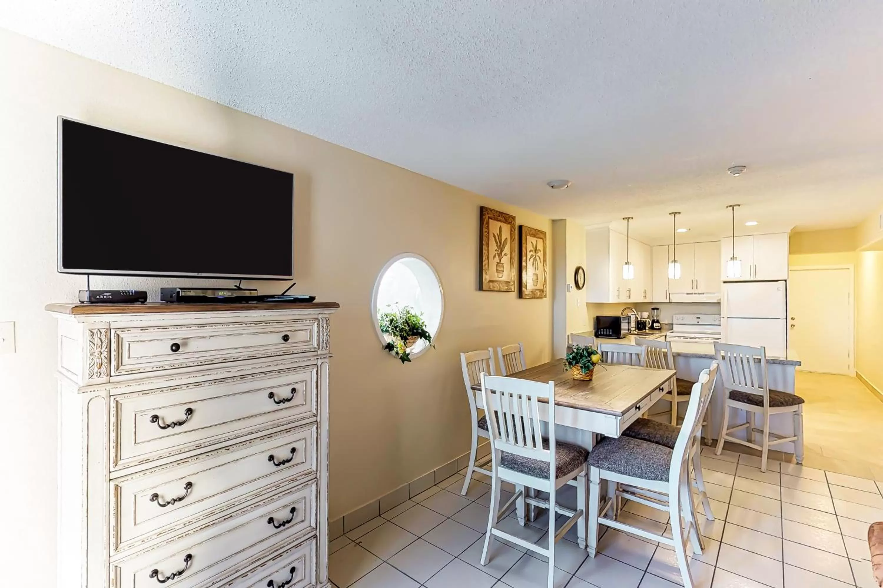 TV/Entertainment Center in Solare Garden Villa #773