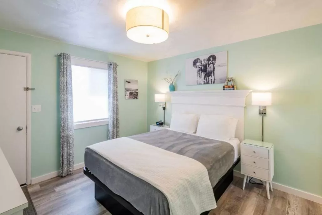 Bed in Beachside Inn