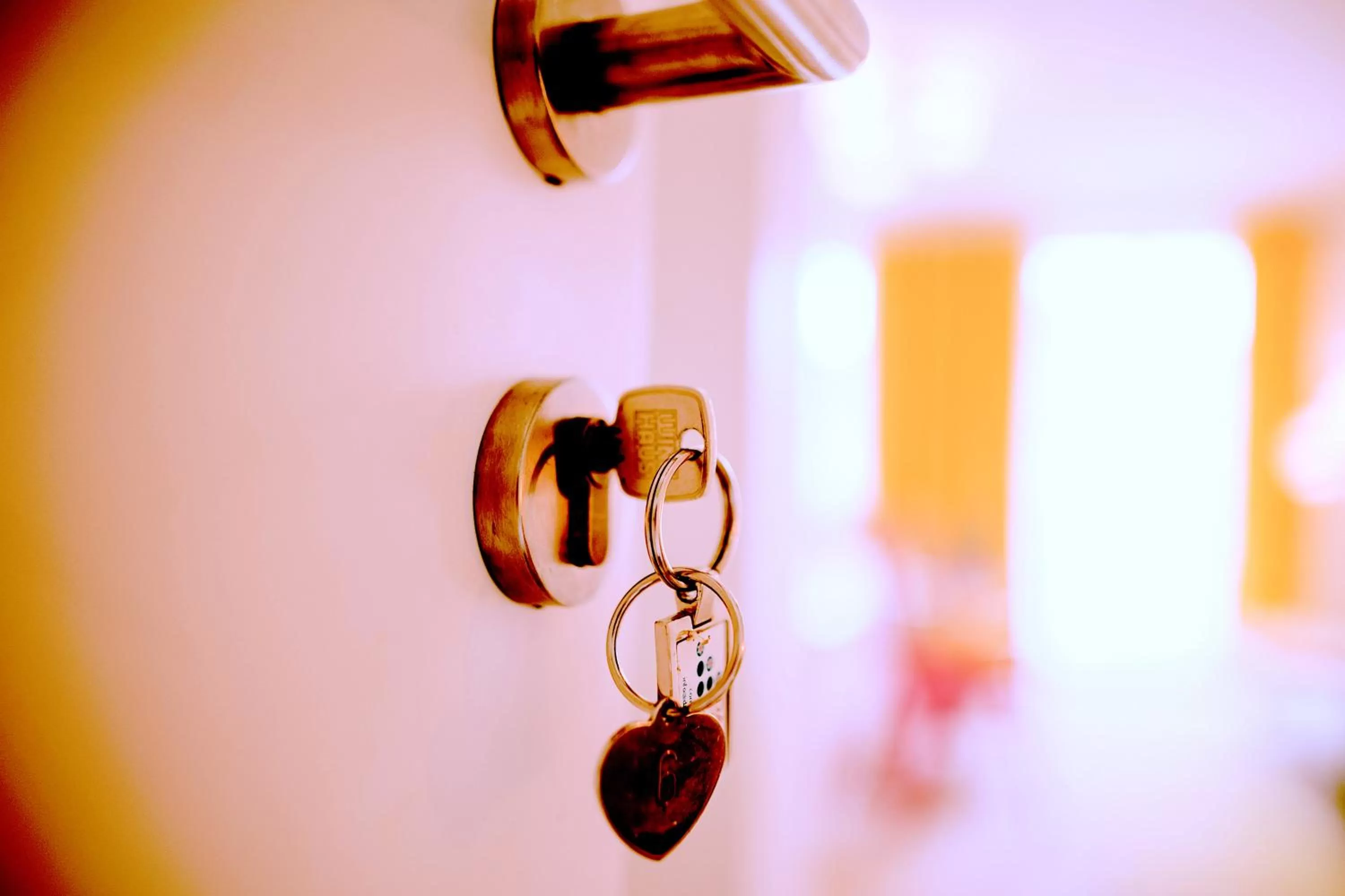 Staff in Das Hotel Stern 24h self-check-in