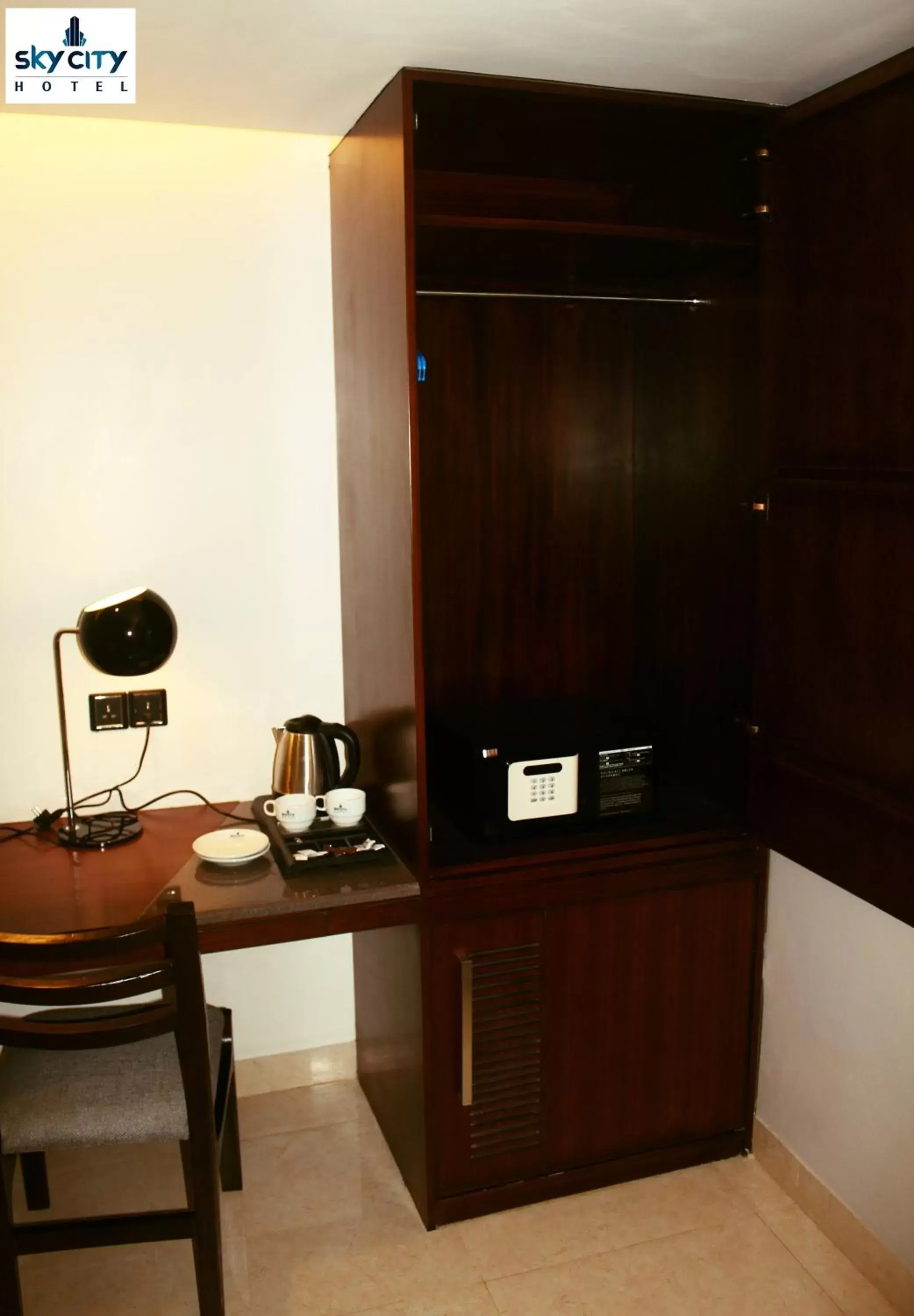 Deluxe Queen Room - single occupancy in Sky City Hotel Dhaka Deluxe Queen Room - single occupancy in Sky City Hotel Dhaka