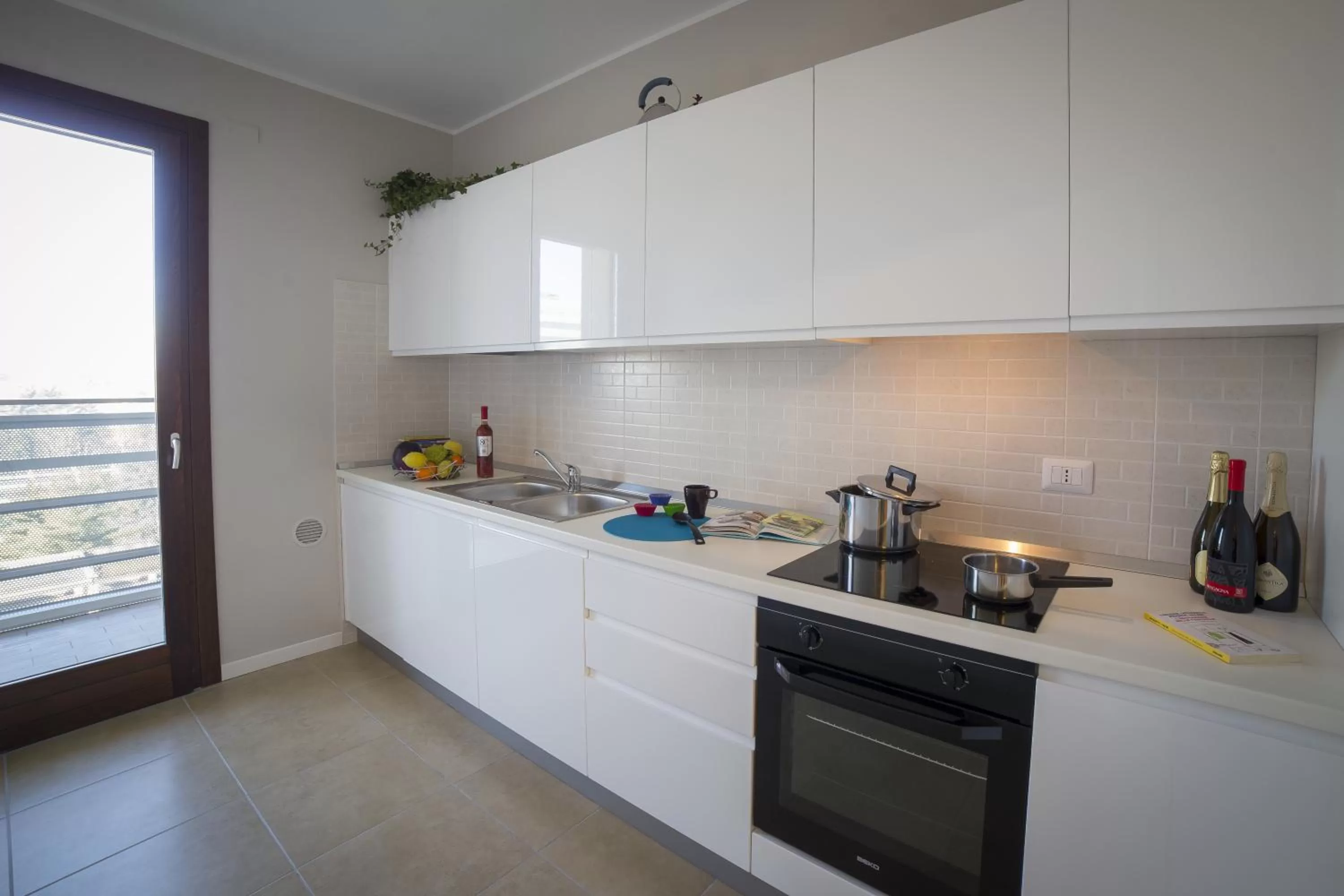 Kitchen or kitchenette in Aurum Aparthotels Bicocca