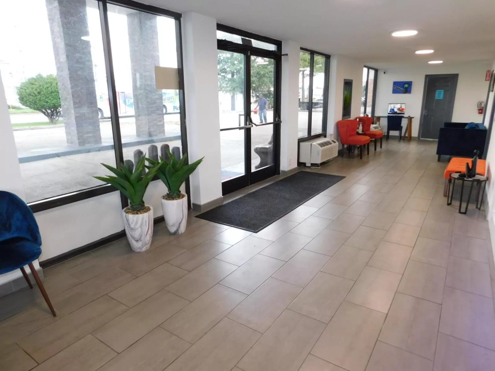 Lobby or reception in Ramada by Wyndham New Orleans