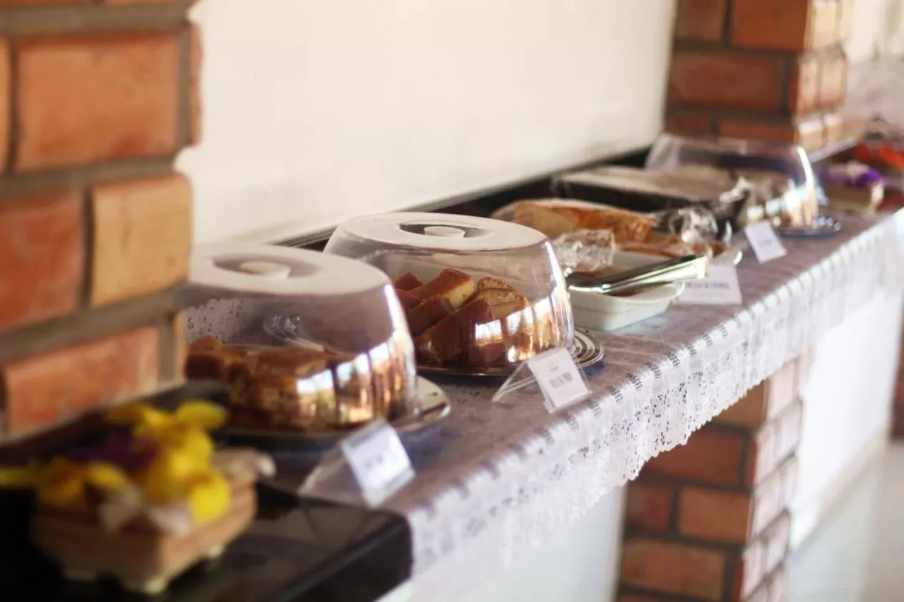 Continental breakfast, Food in Pousada Vasto Horizonte