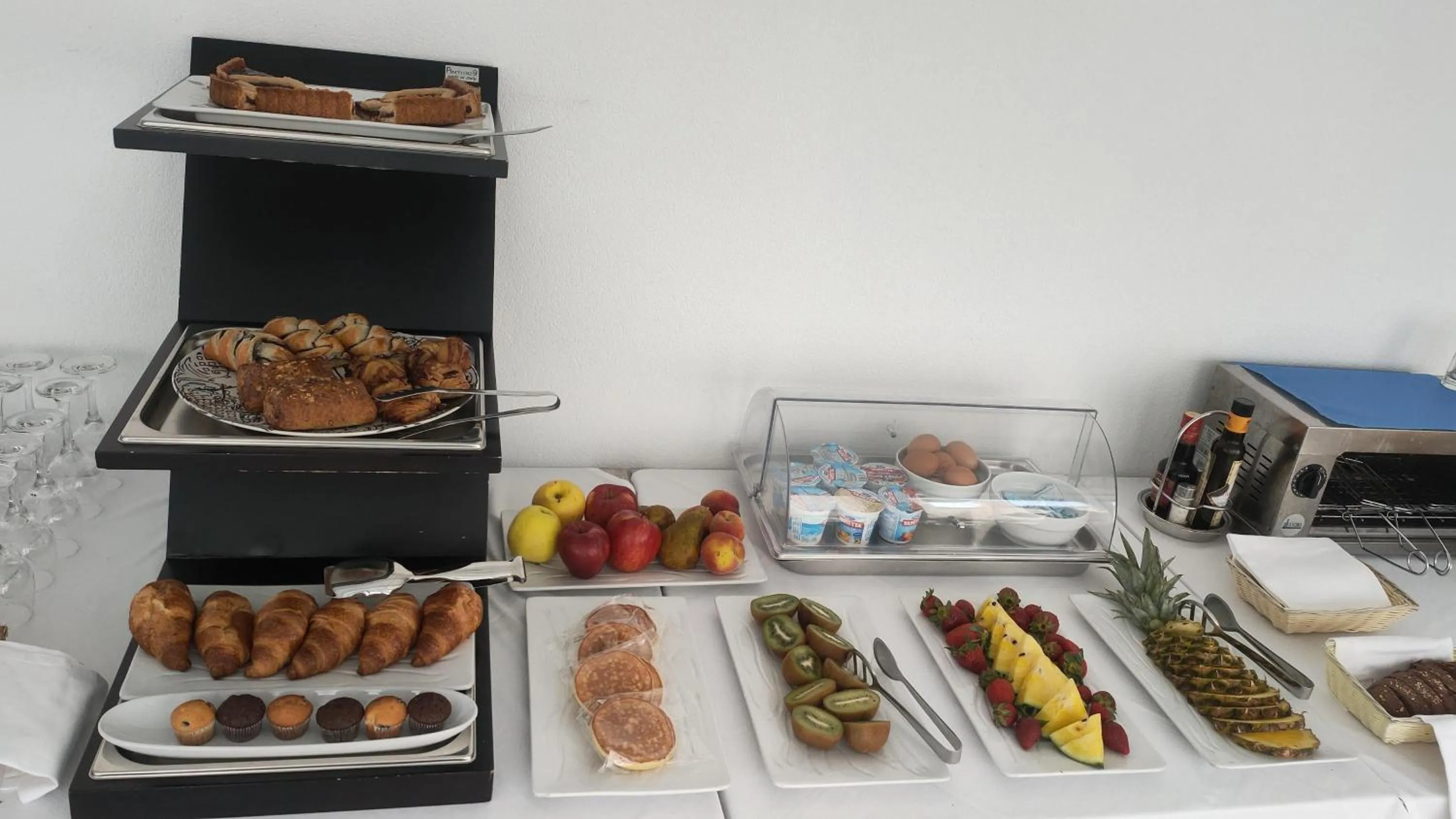 Breakfast in Hotel Miramare