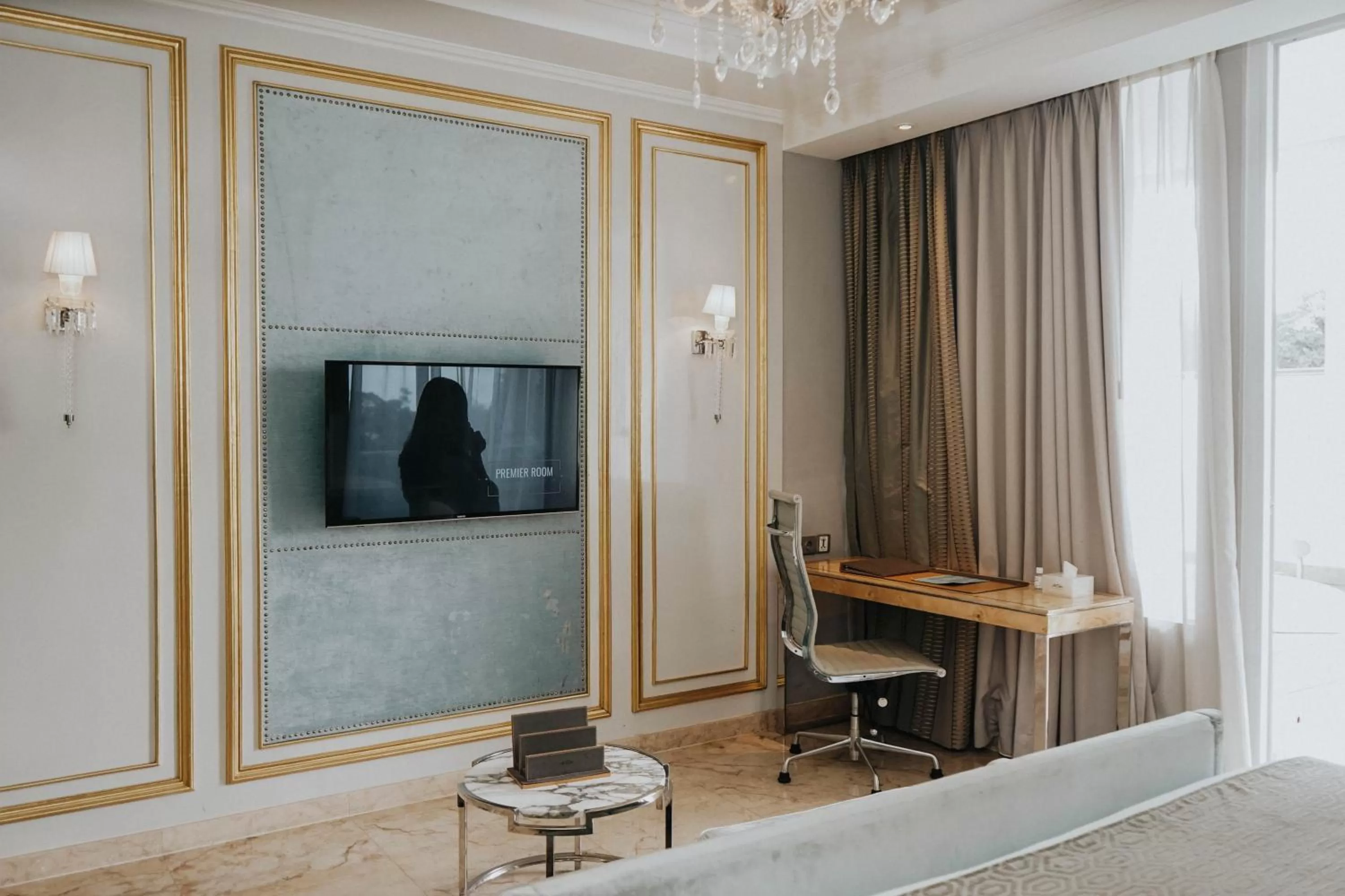 Art Deco Luxury Hotel & Residence