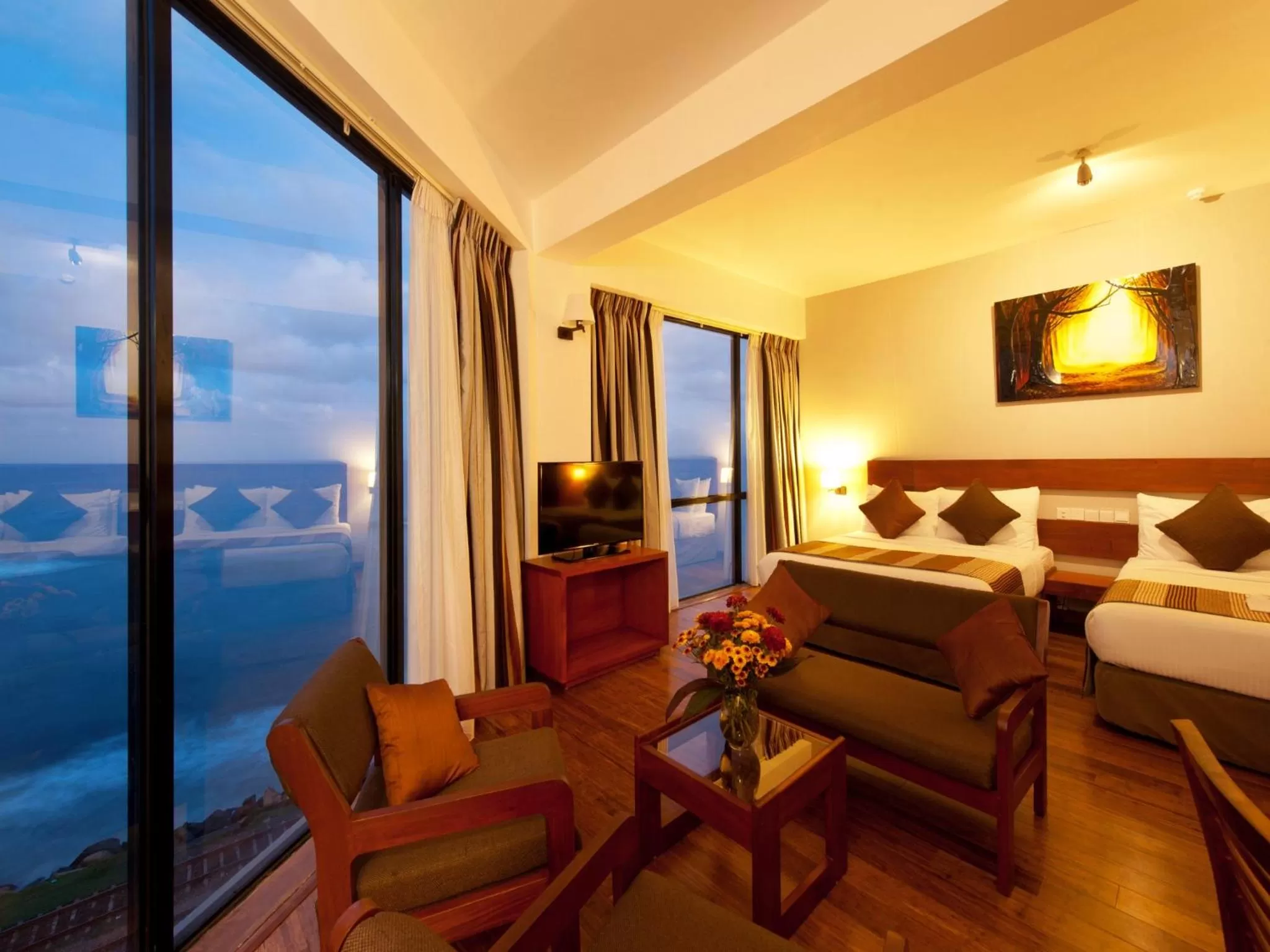 Sea view, Bed in The Ocean Colombo - Guaranteed Sea View Rooms