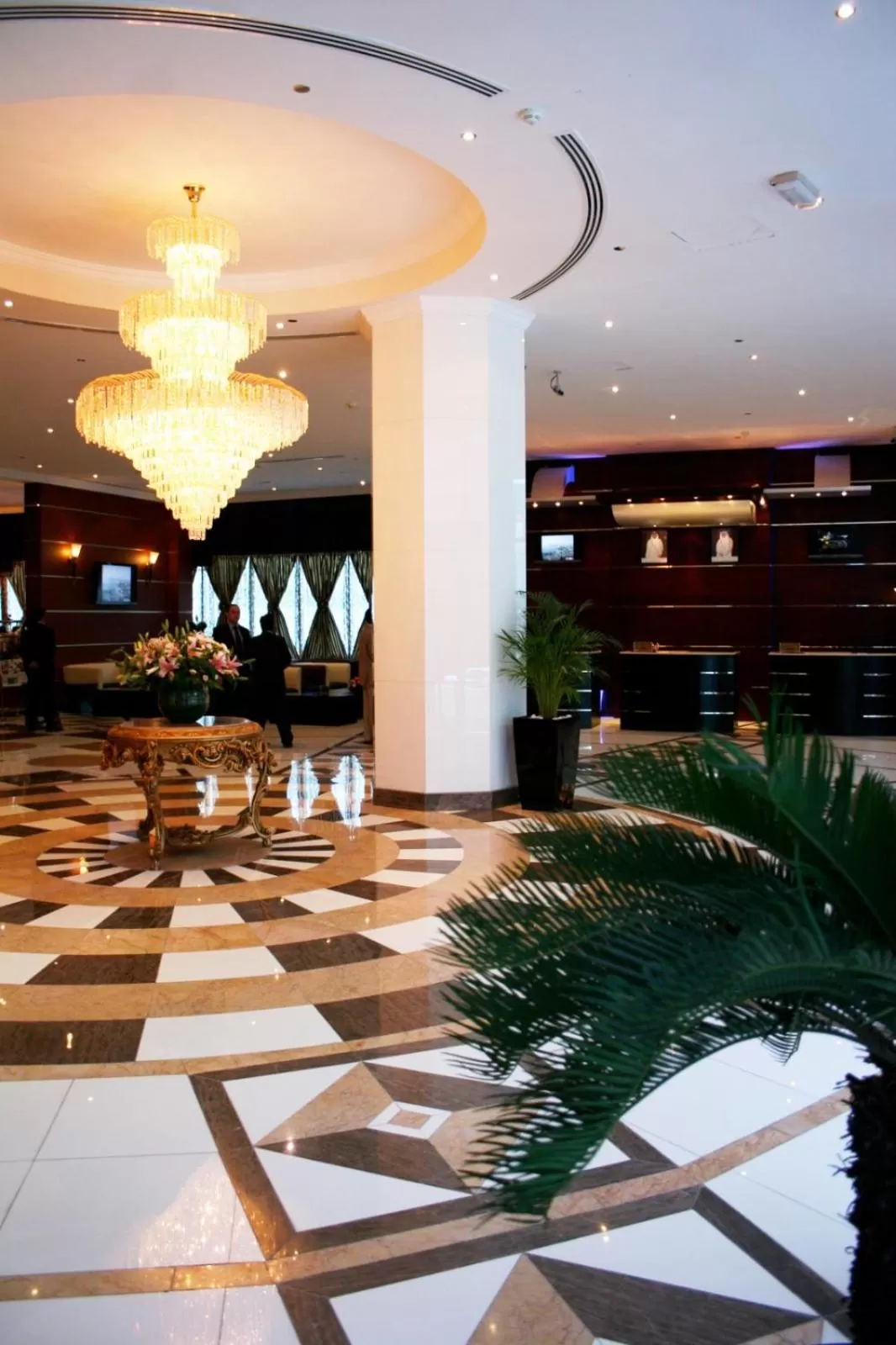 Lobby or reception in Horizon Manor Hotel