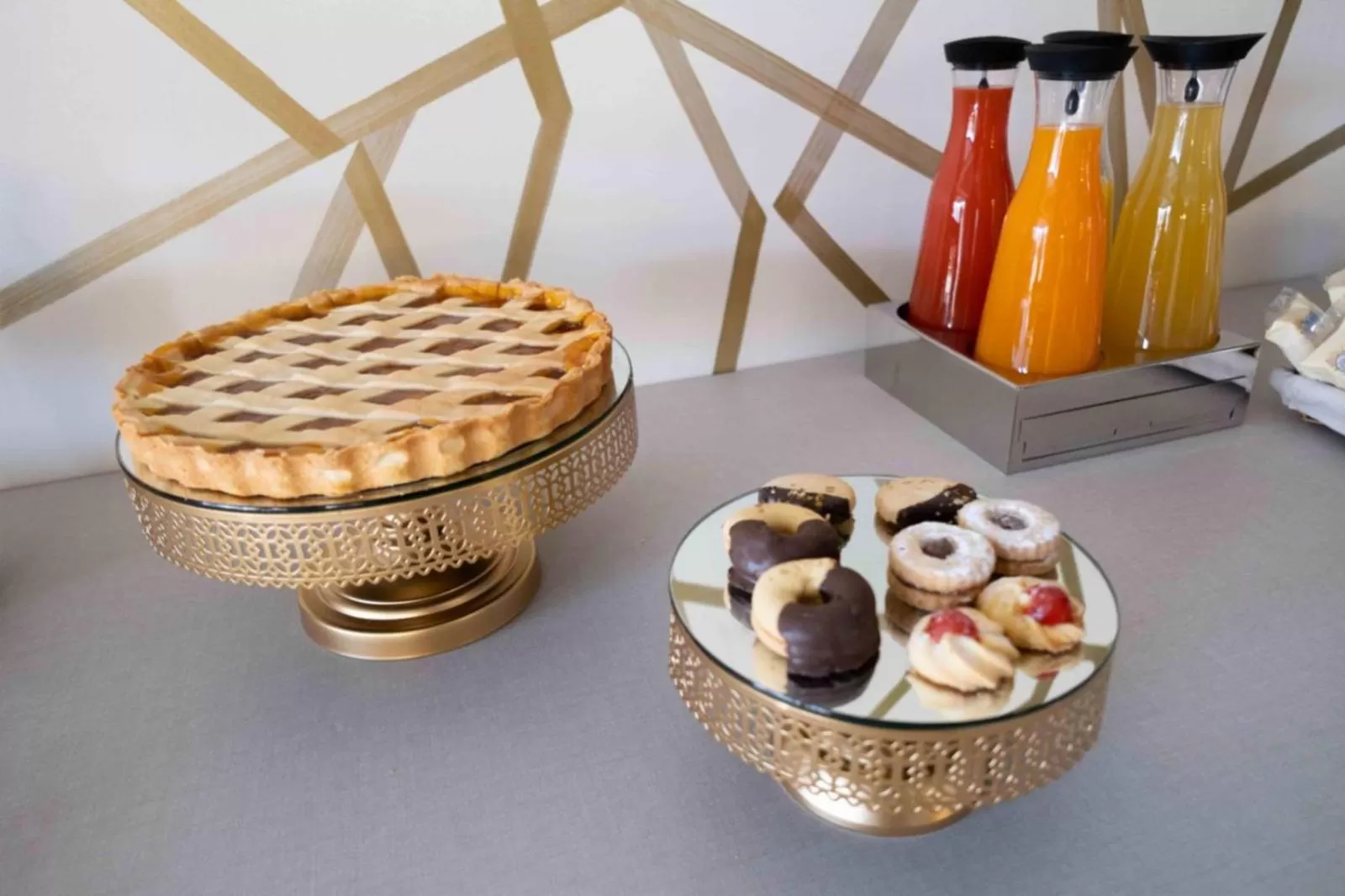 Continental breakfast, Food in Divina Charme