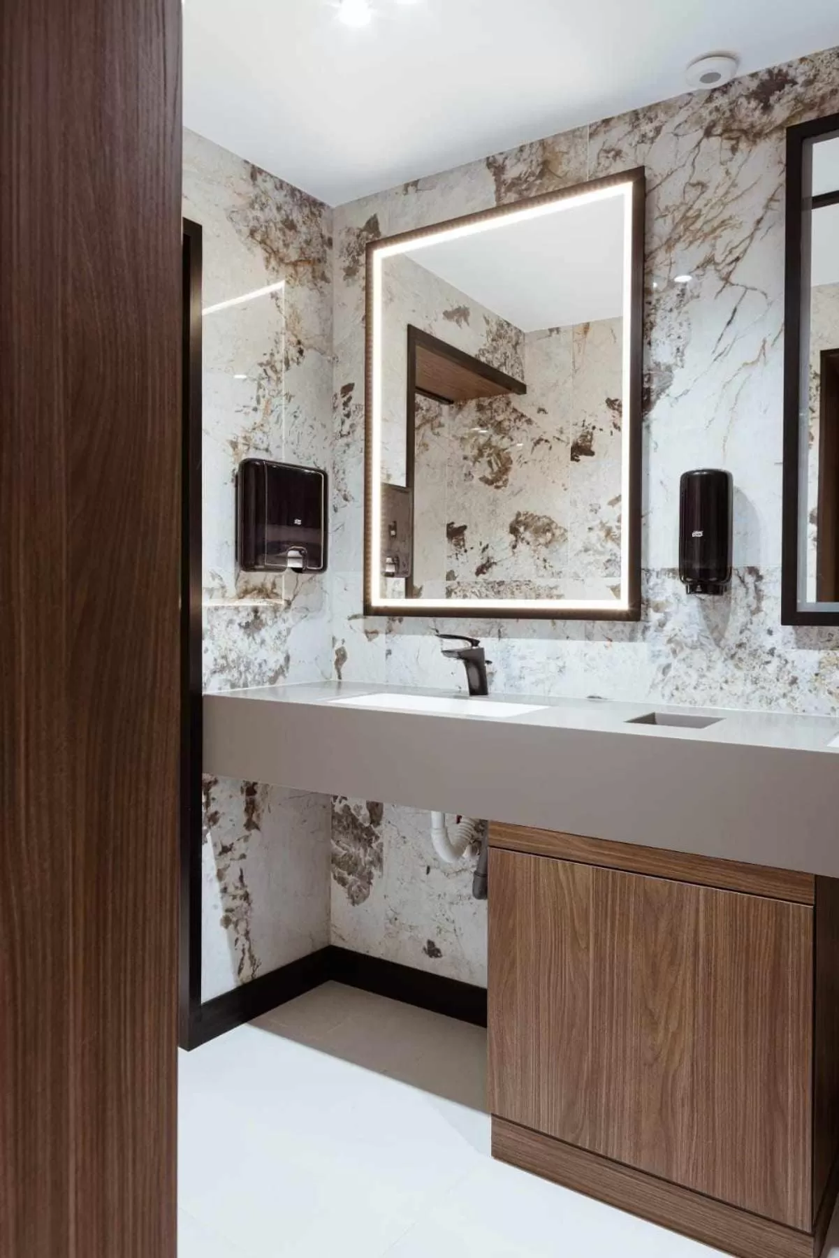 Kitchen/Kitchenette in Hotel Vaslui