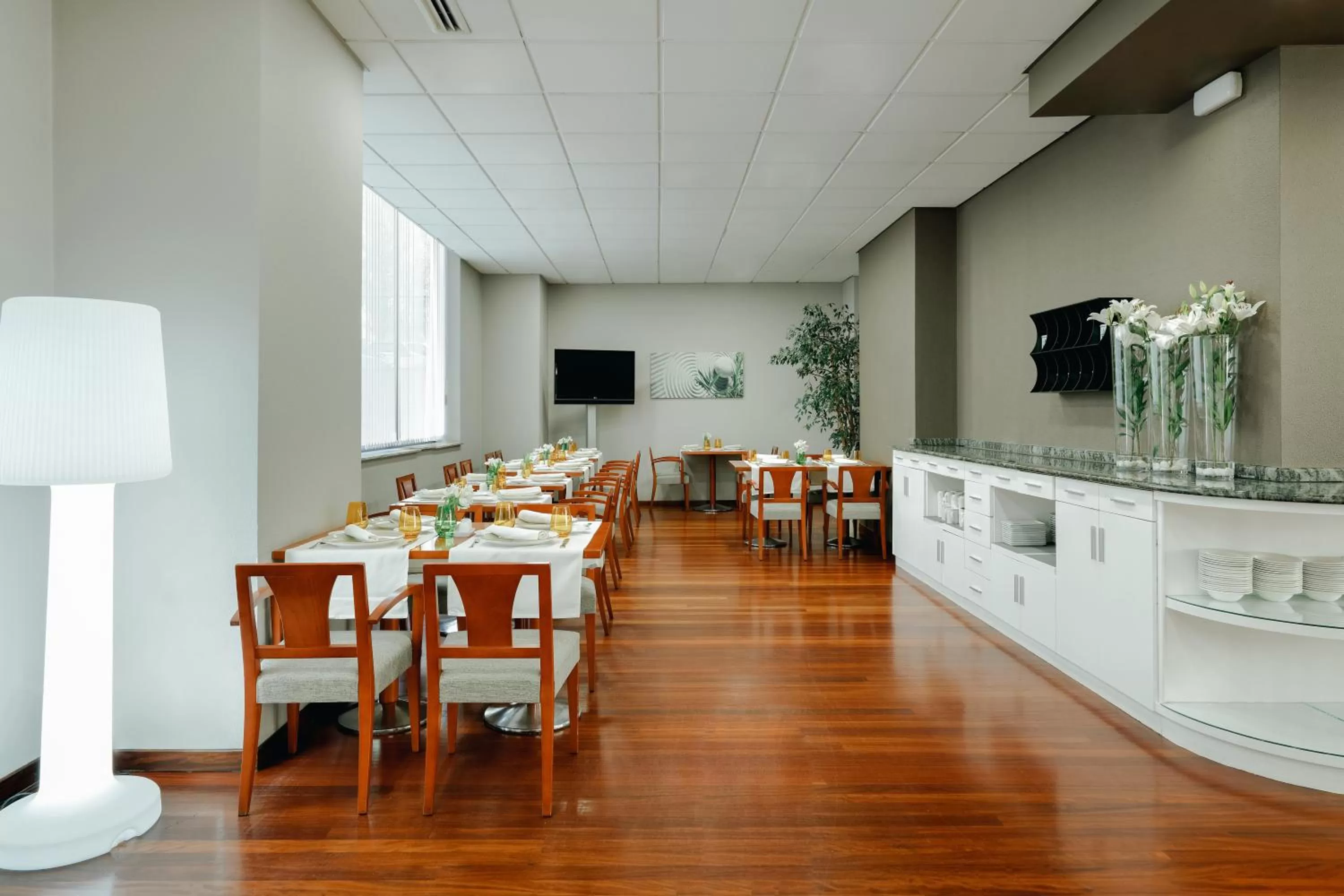 Restaurant/places to eat in Hesperia Vigo