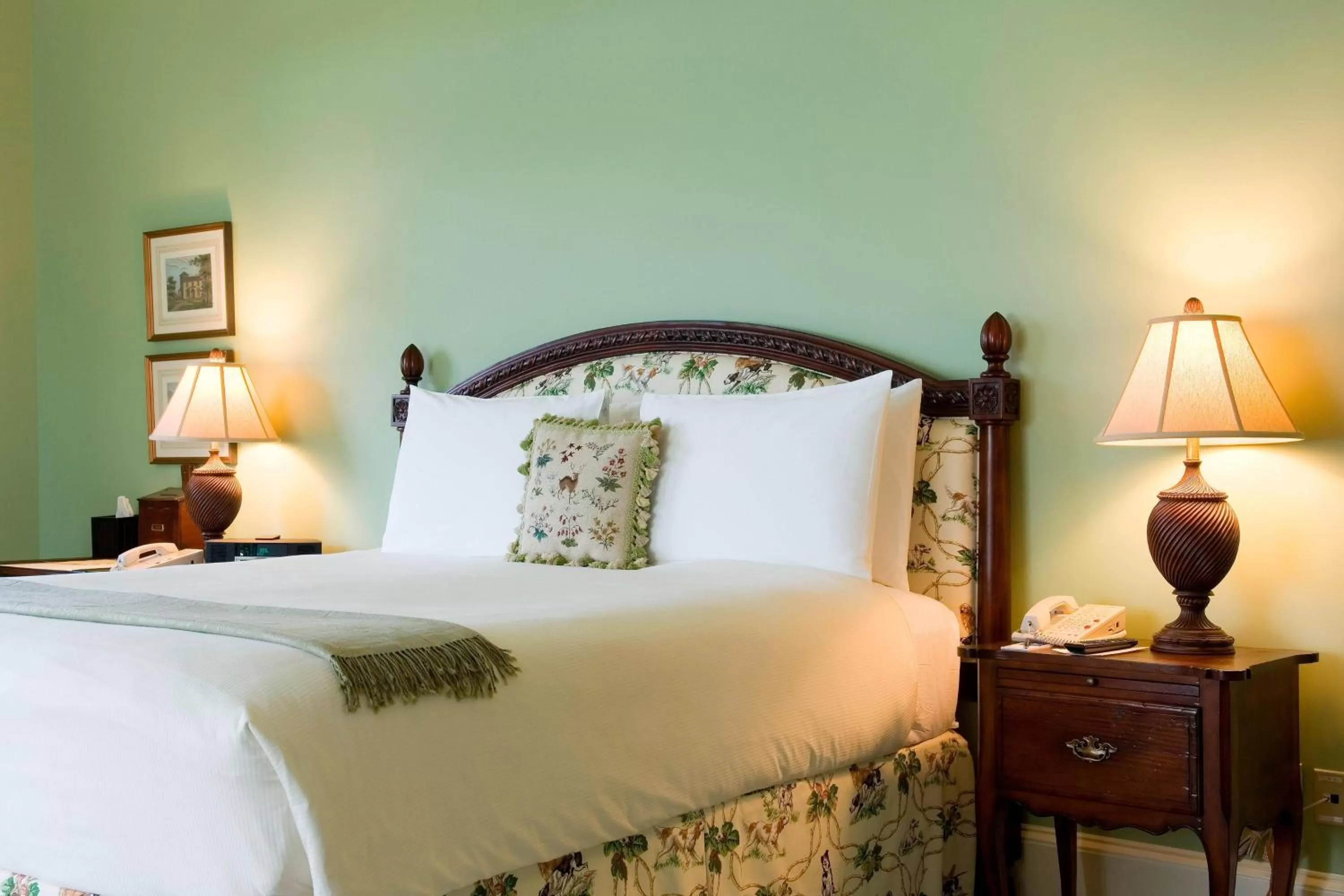 Bedroom, Bed in The Ballantyne, a Luxury Collection Hotel, Charlotte