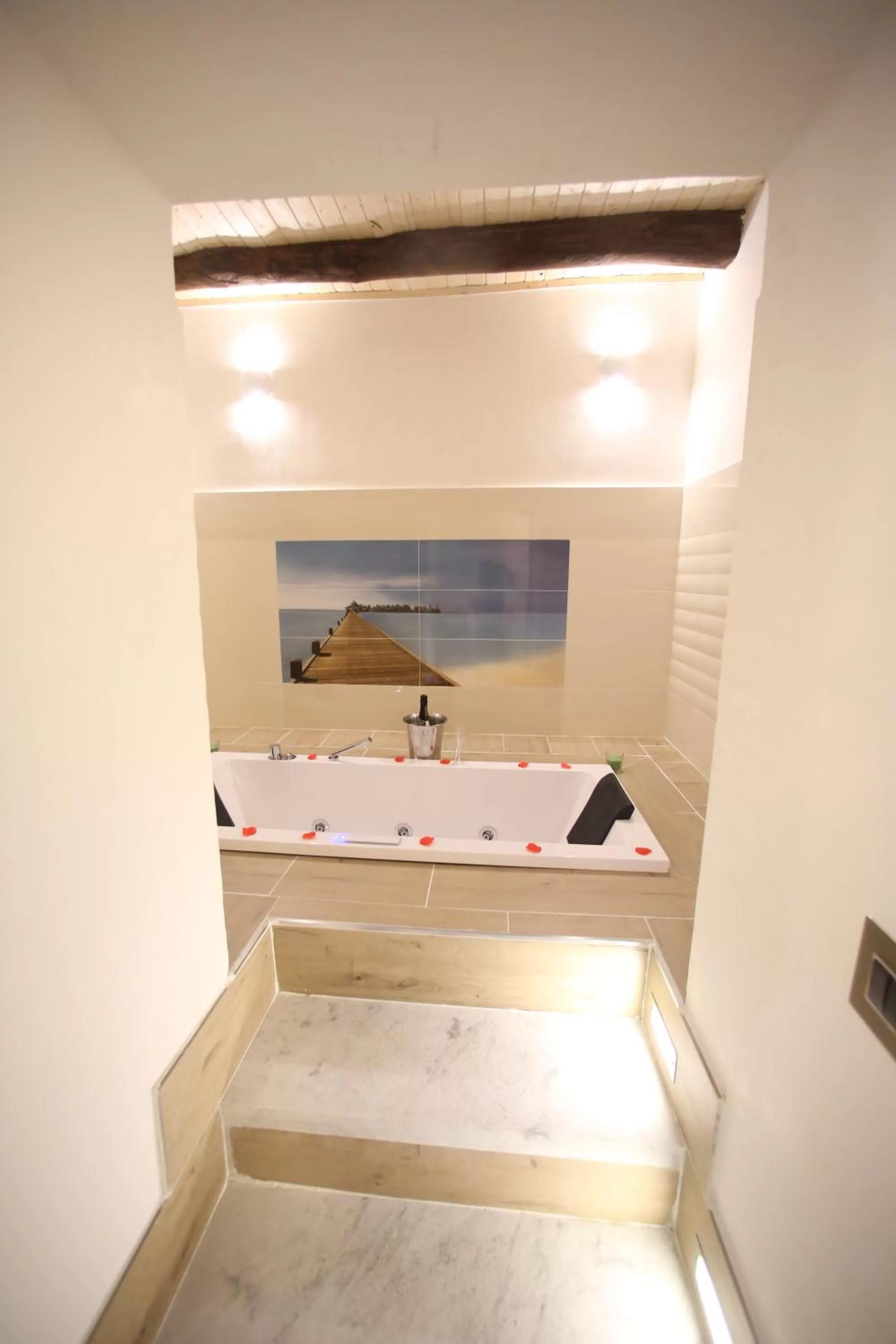 Hot Tub in Relais Piazza Del Plebiscito B&B