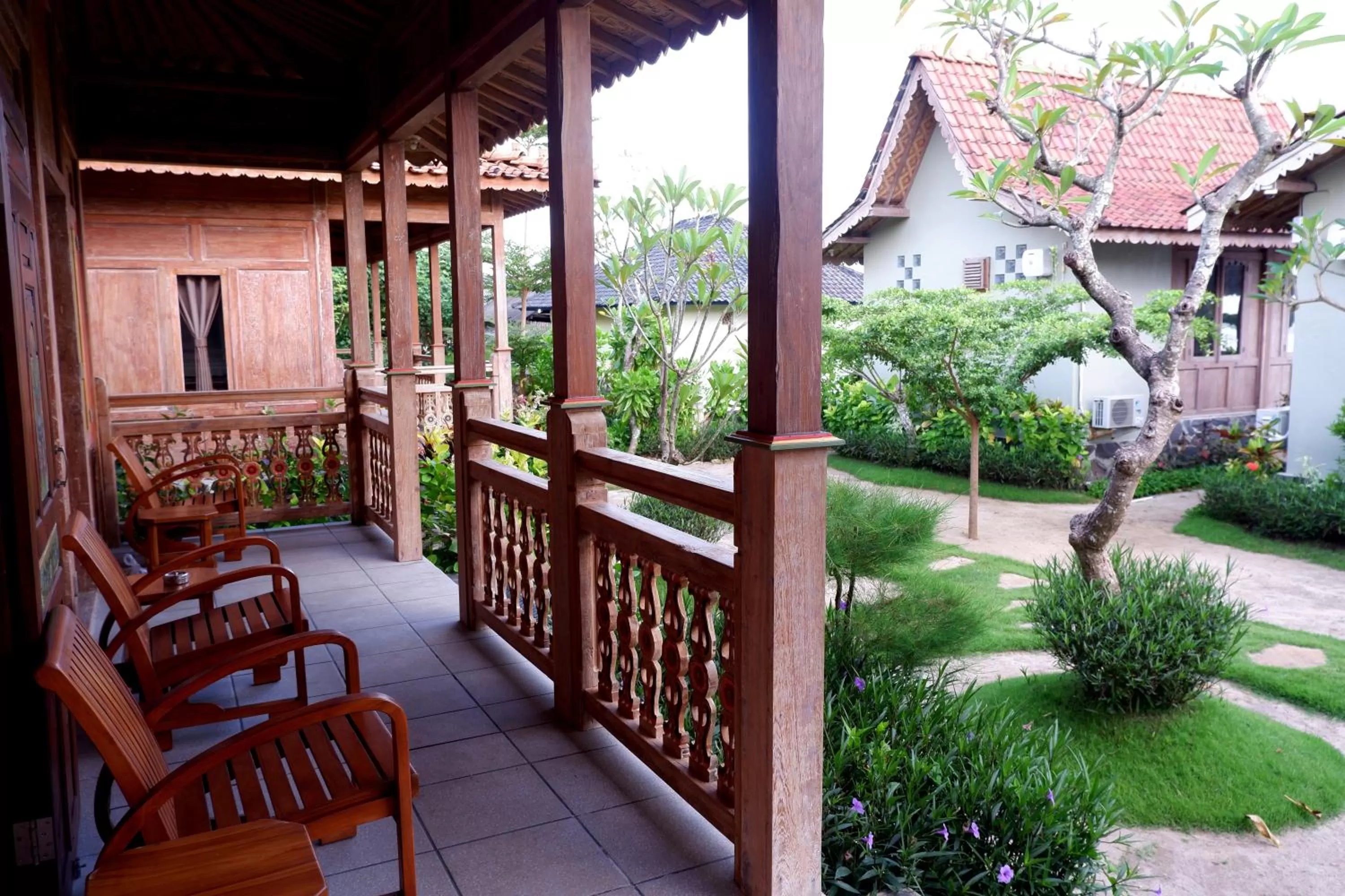 Patio in Blue Harbor Beachfront Villas & Resto