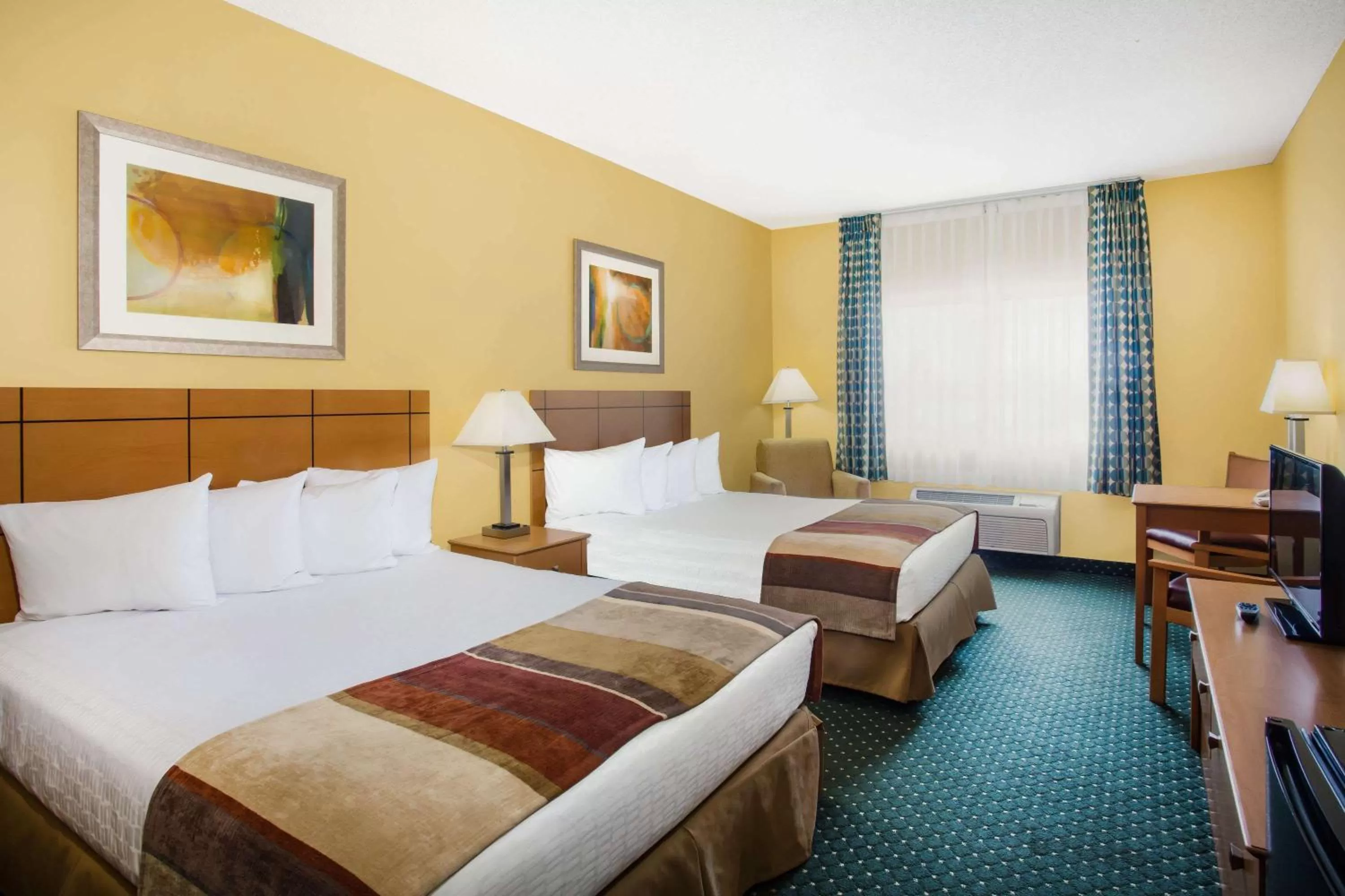 Photo of the whole room, Bed in Baymont by Wyndham Helena