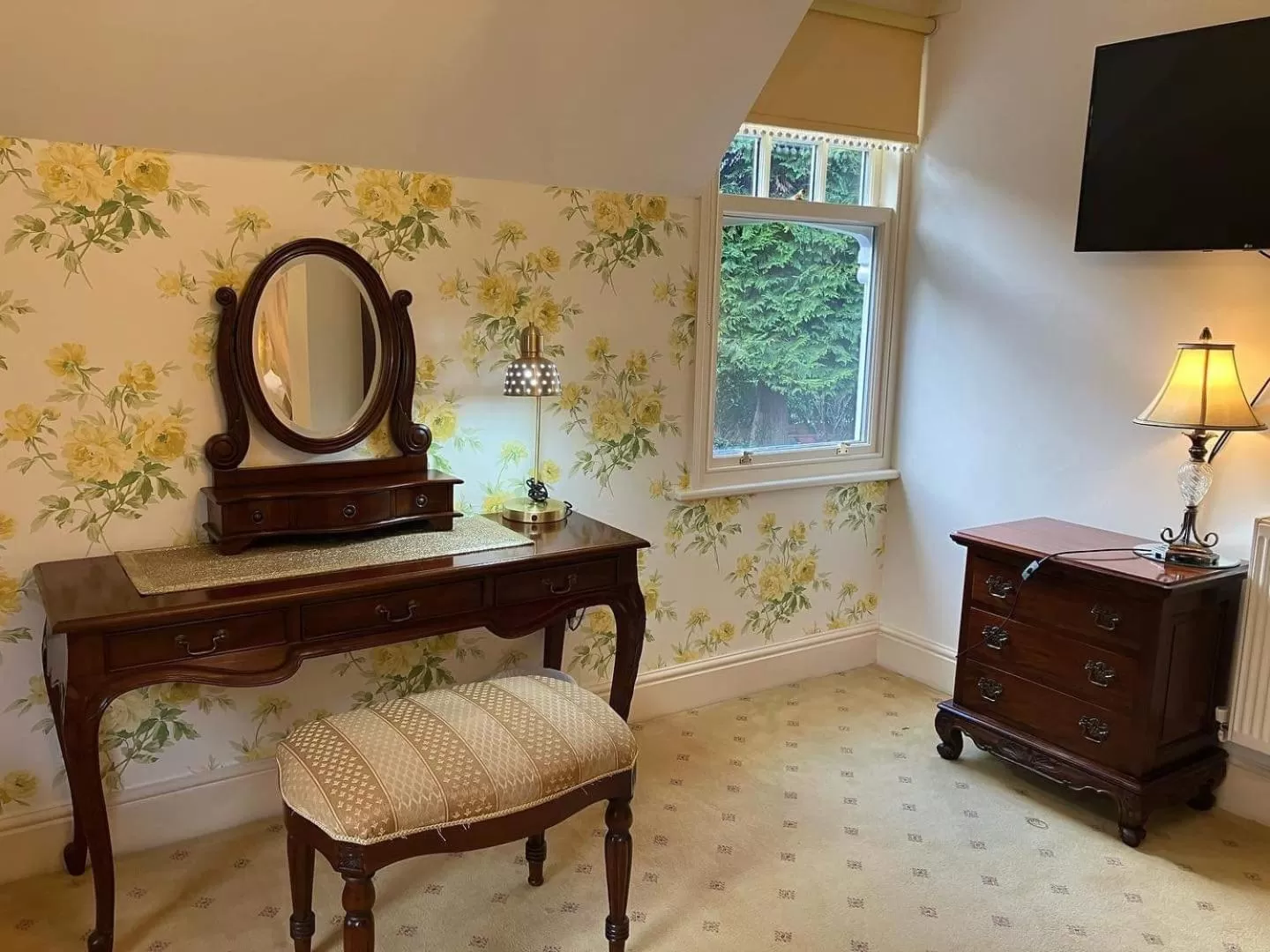 TV and multimedia in Storrs Gate House