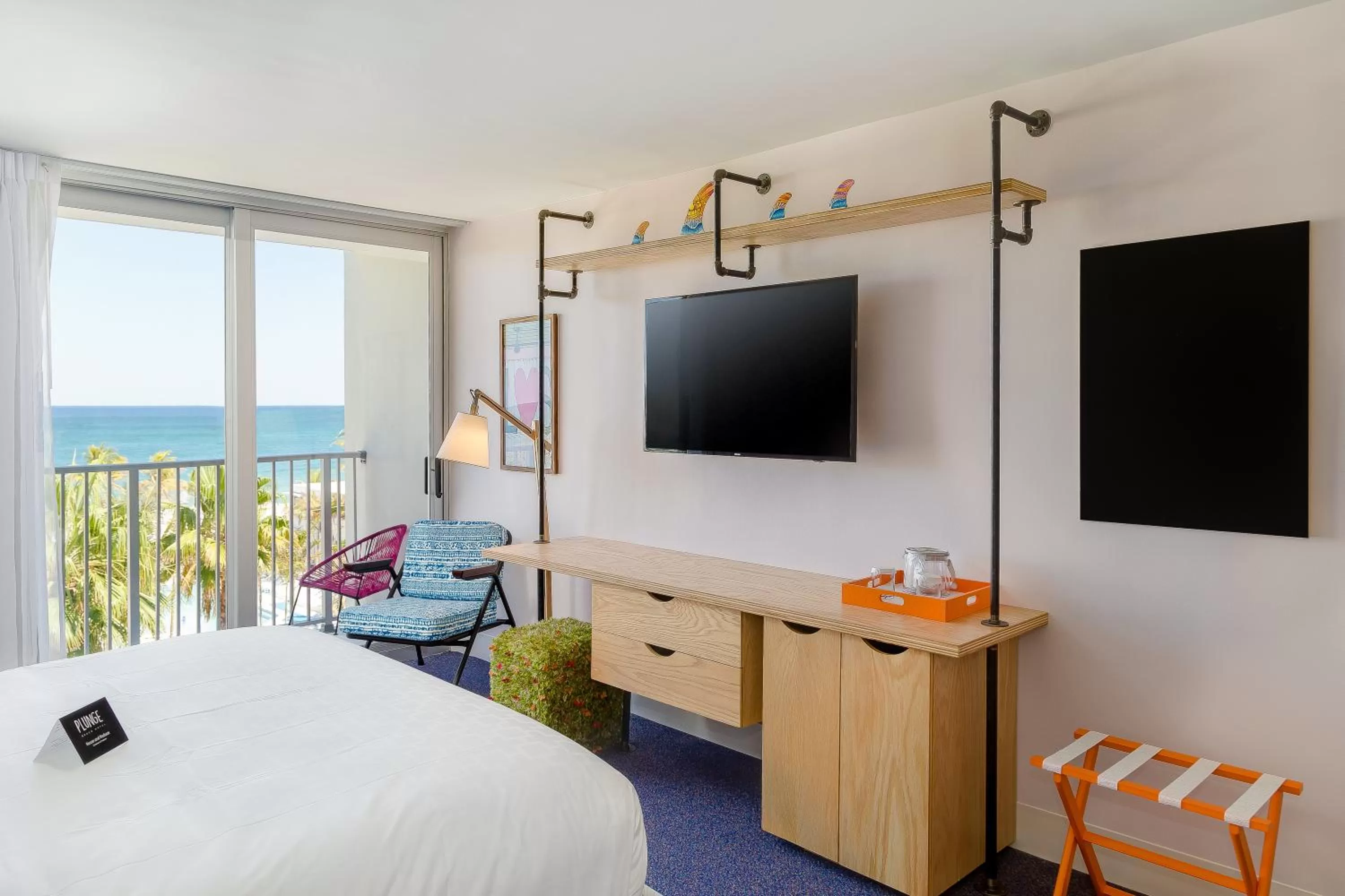 TV and multimedia, Bed in Plunge Beach Resort
