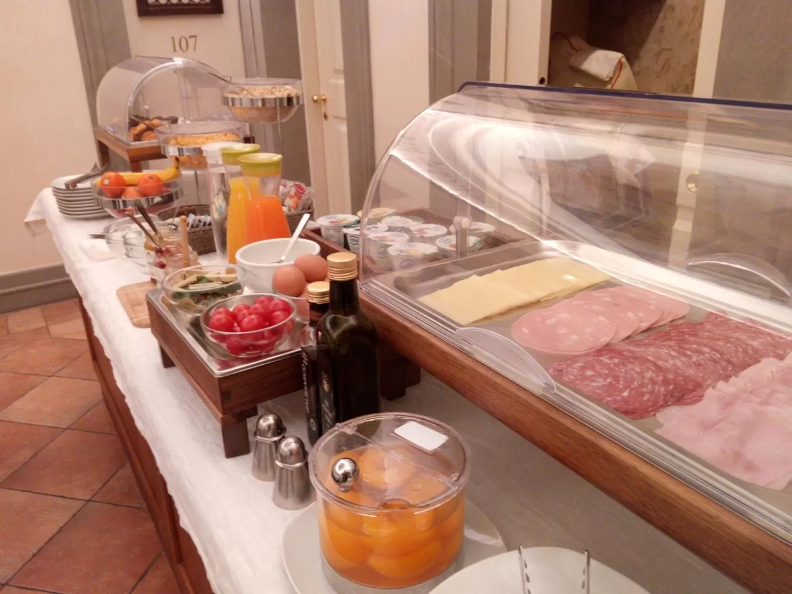 Breakfast in Hotel Renaissance