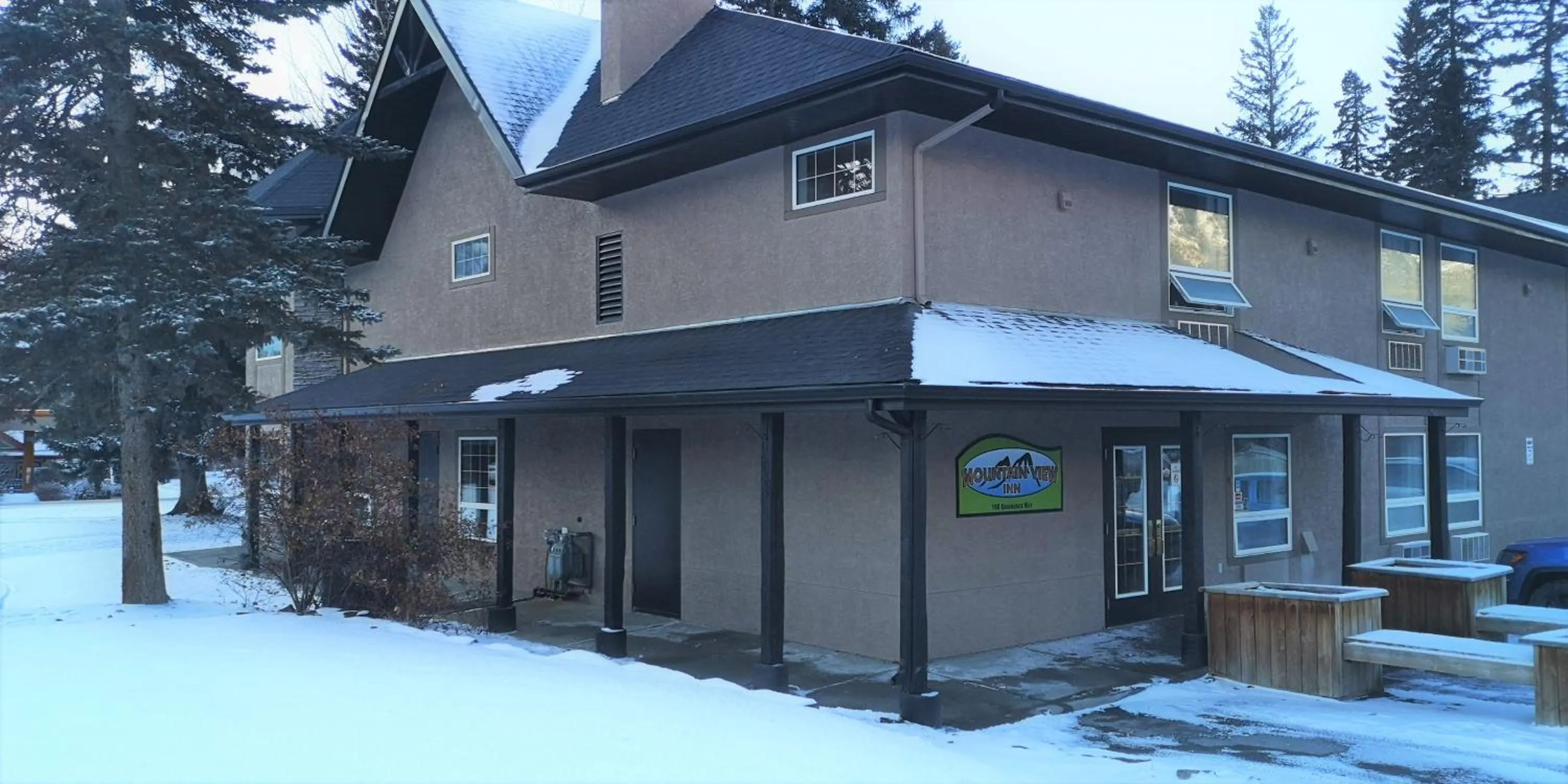 Property building in Mountain View Inn