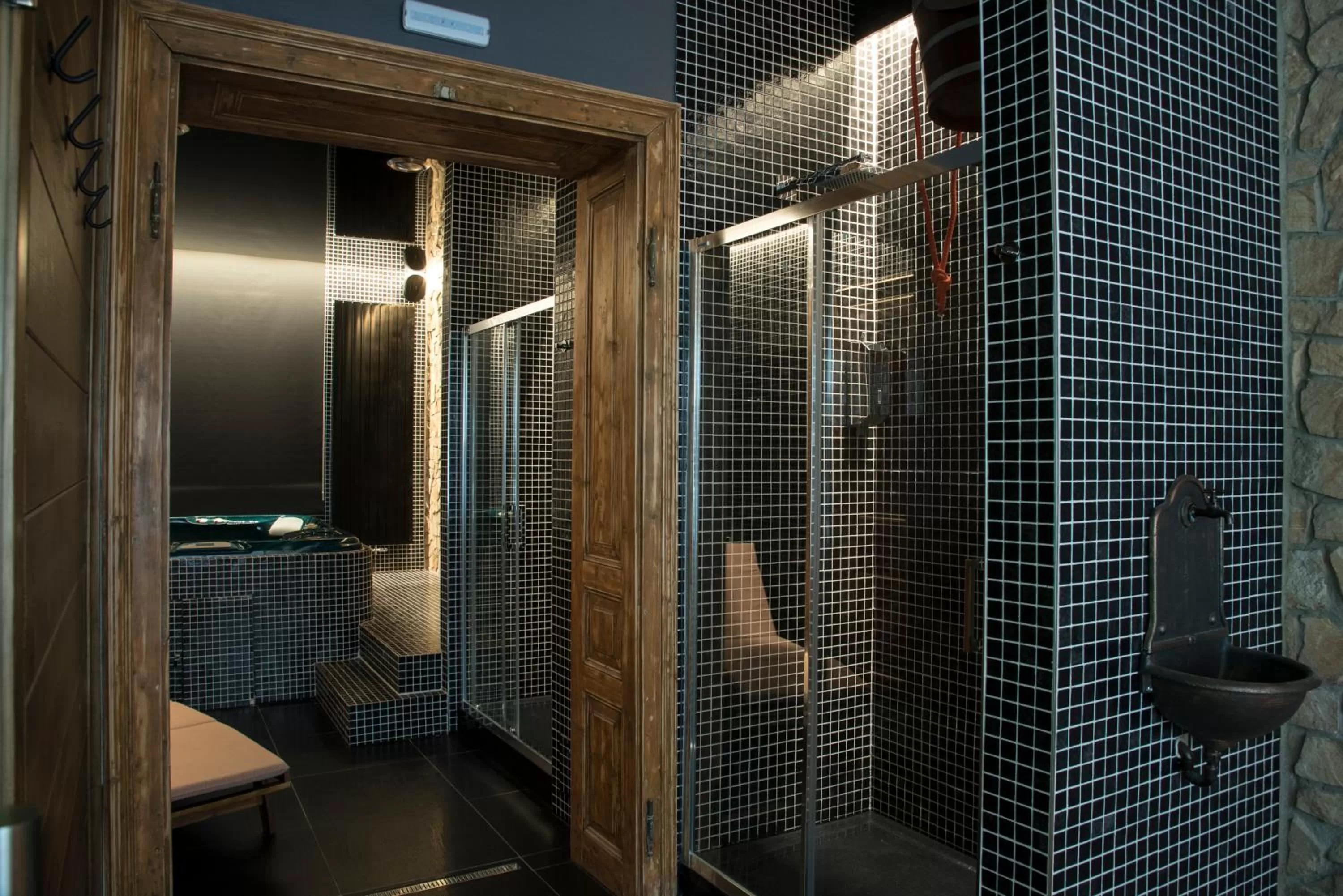 Spa and wellness centre/facilities, Bathroom in Hotel Na Baste