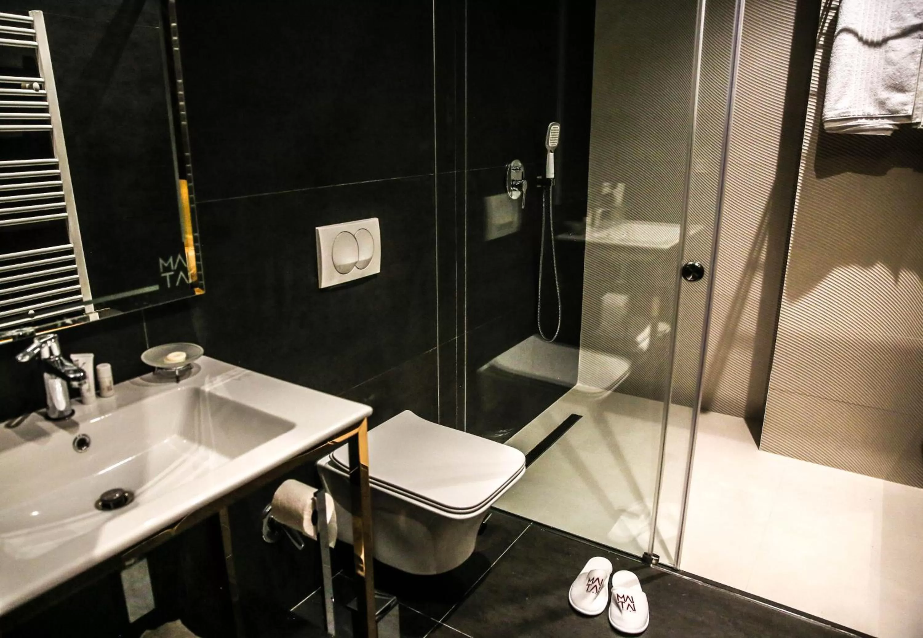 Bathroom in Mai Tai Resort