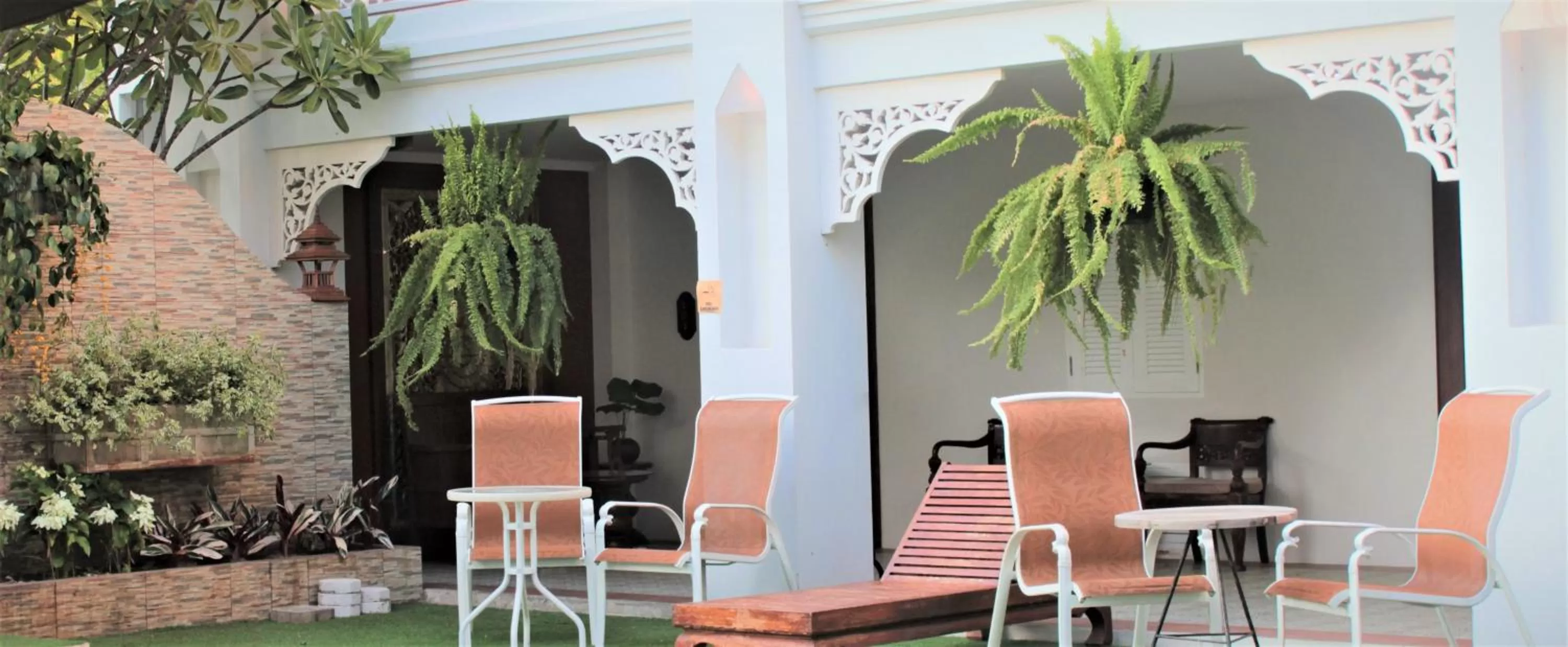 Patio in White Boutique Hotel and Spa