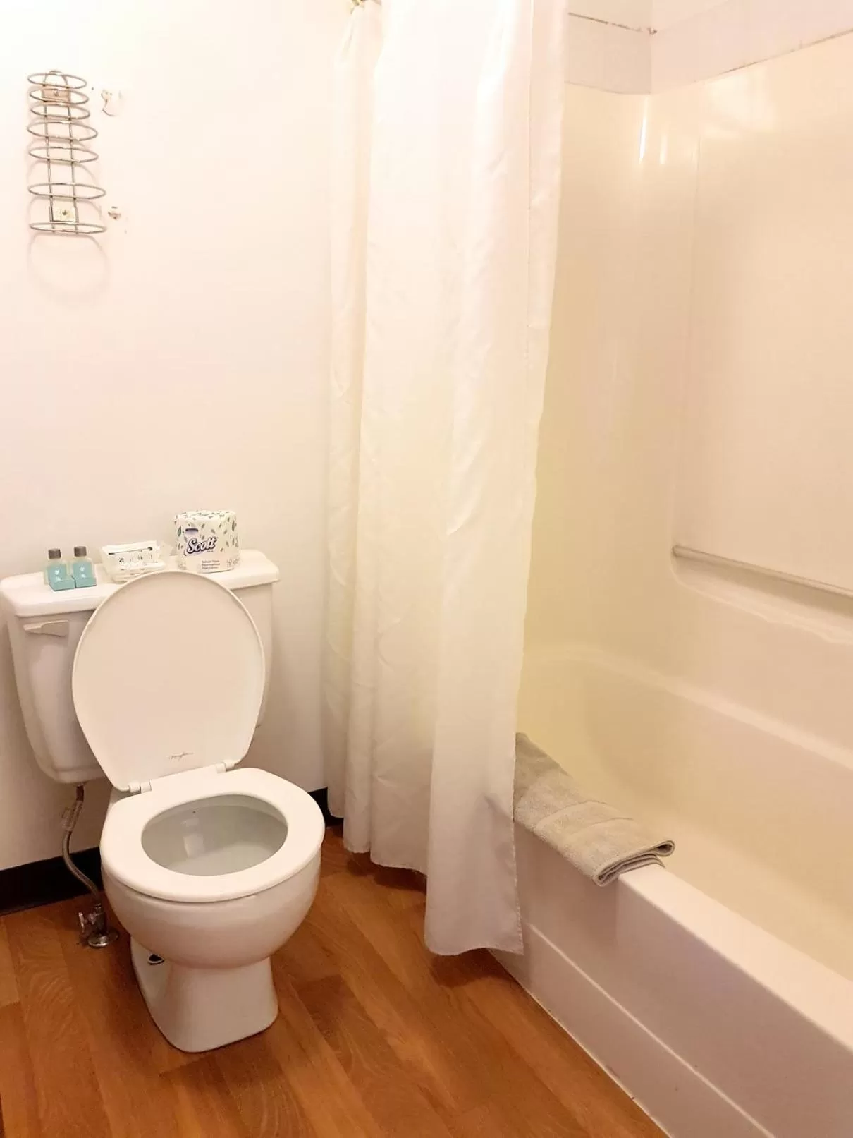 Bathroom in Elk Point Motel & RV Park