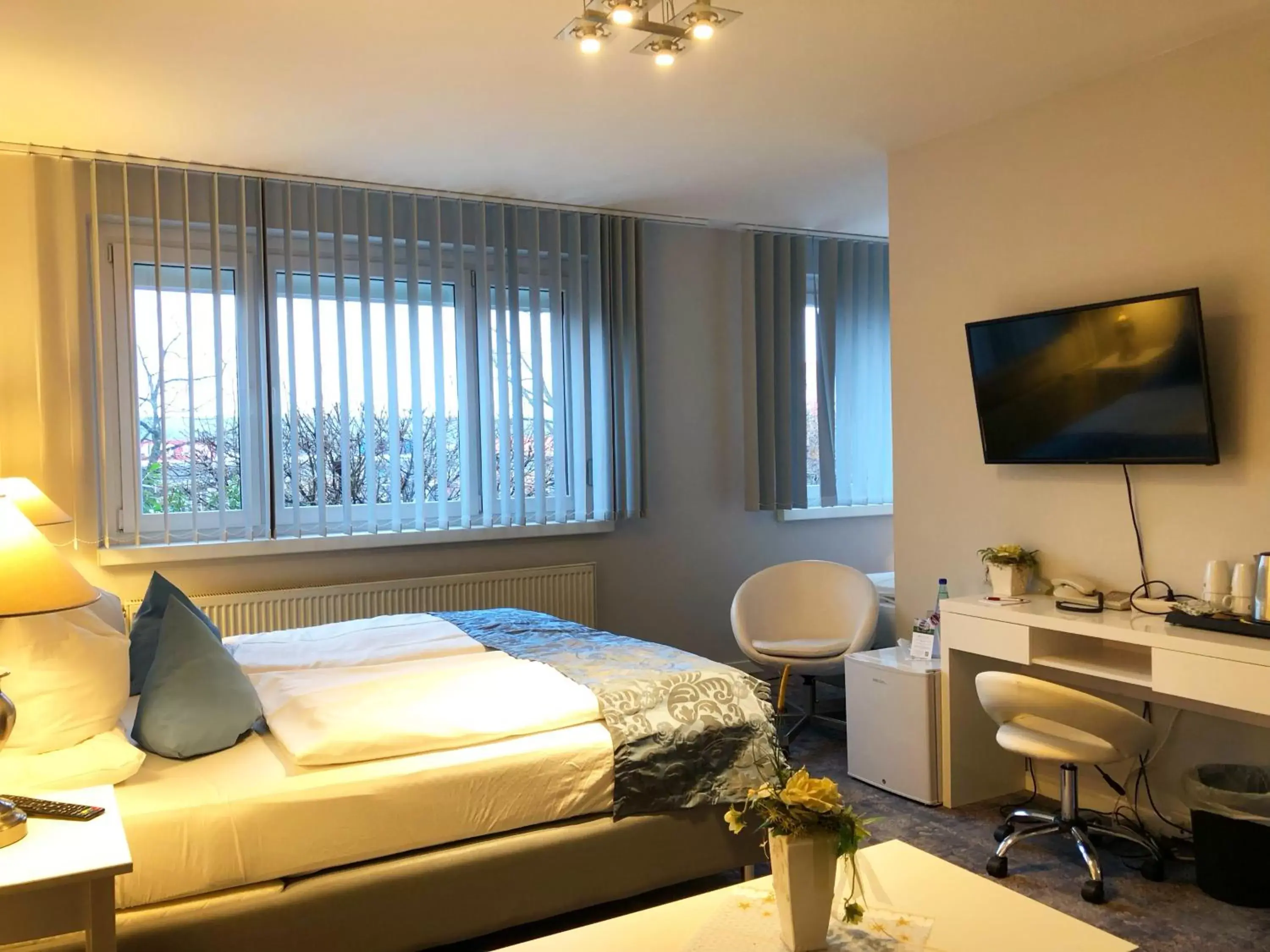 Quadruple Room with Bathroom in Hotel Kristall Quadruple Room with Bathroom in Hotel Kristall