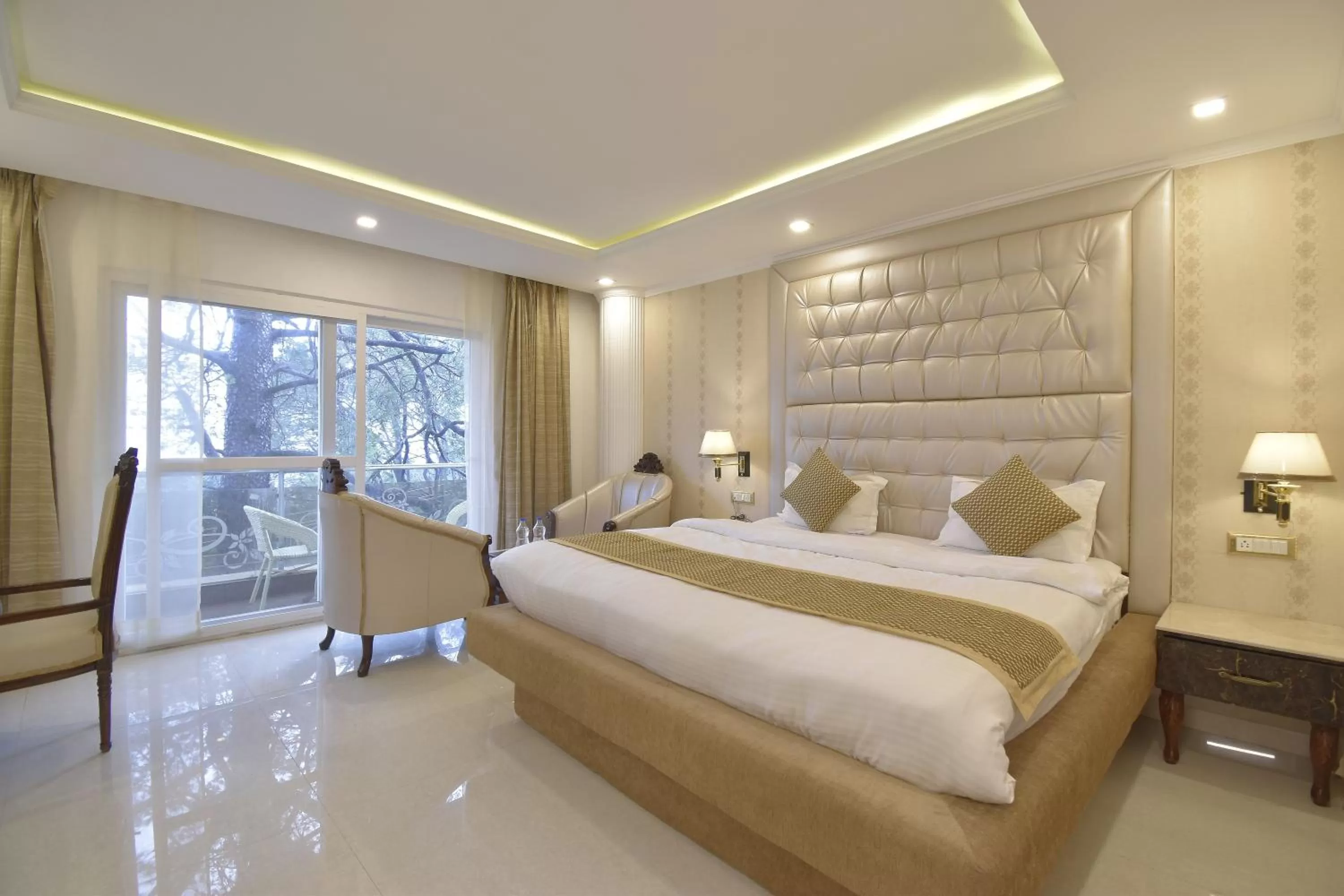 Bed in The Royal Castle AC Centralized