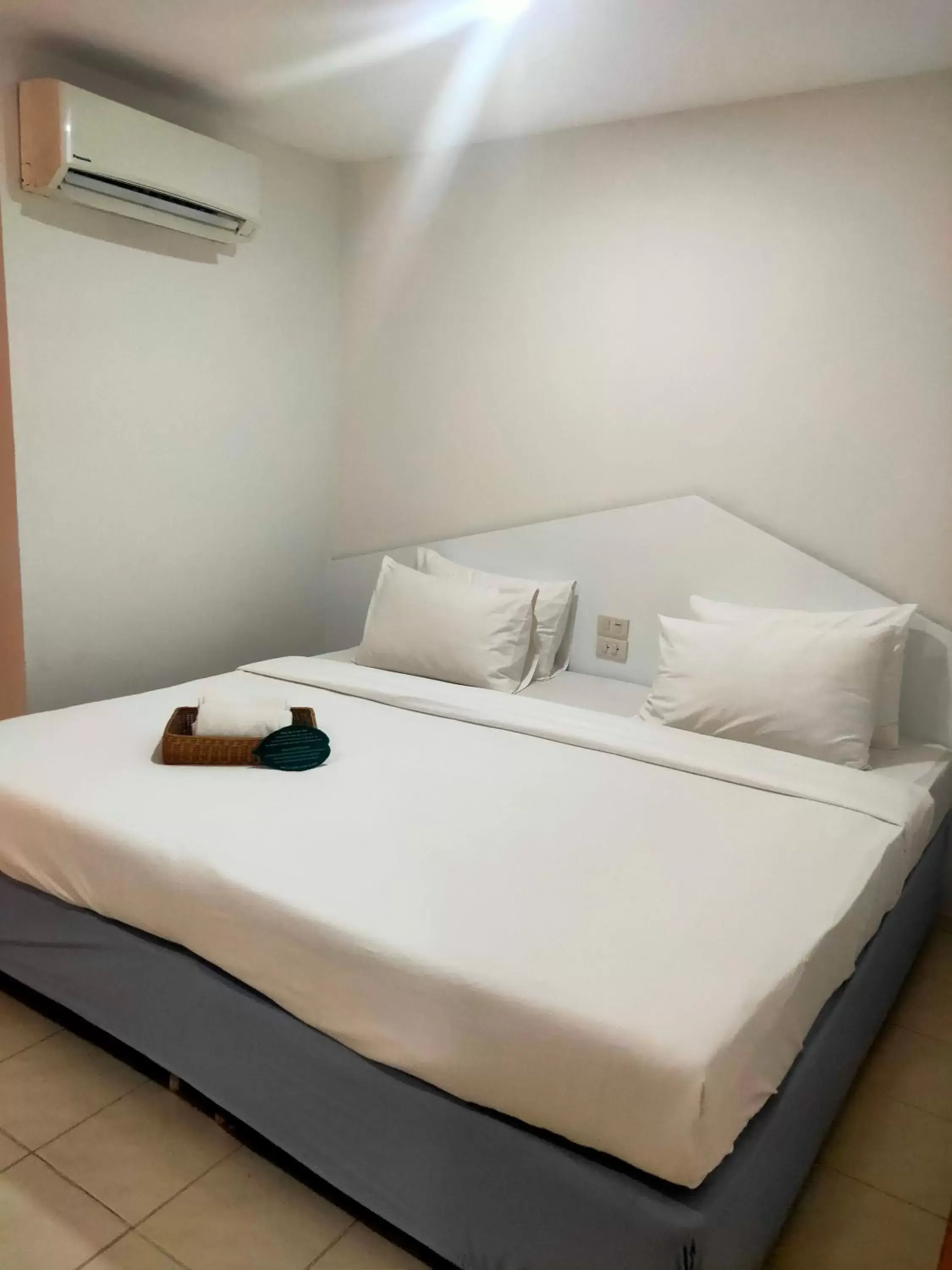 Standard Double Room in Bed By Boat @Nonthaburi Pier Standard Double Room in Bed By Boat @Nonthaburi Pier