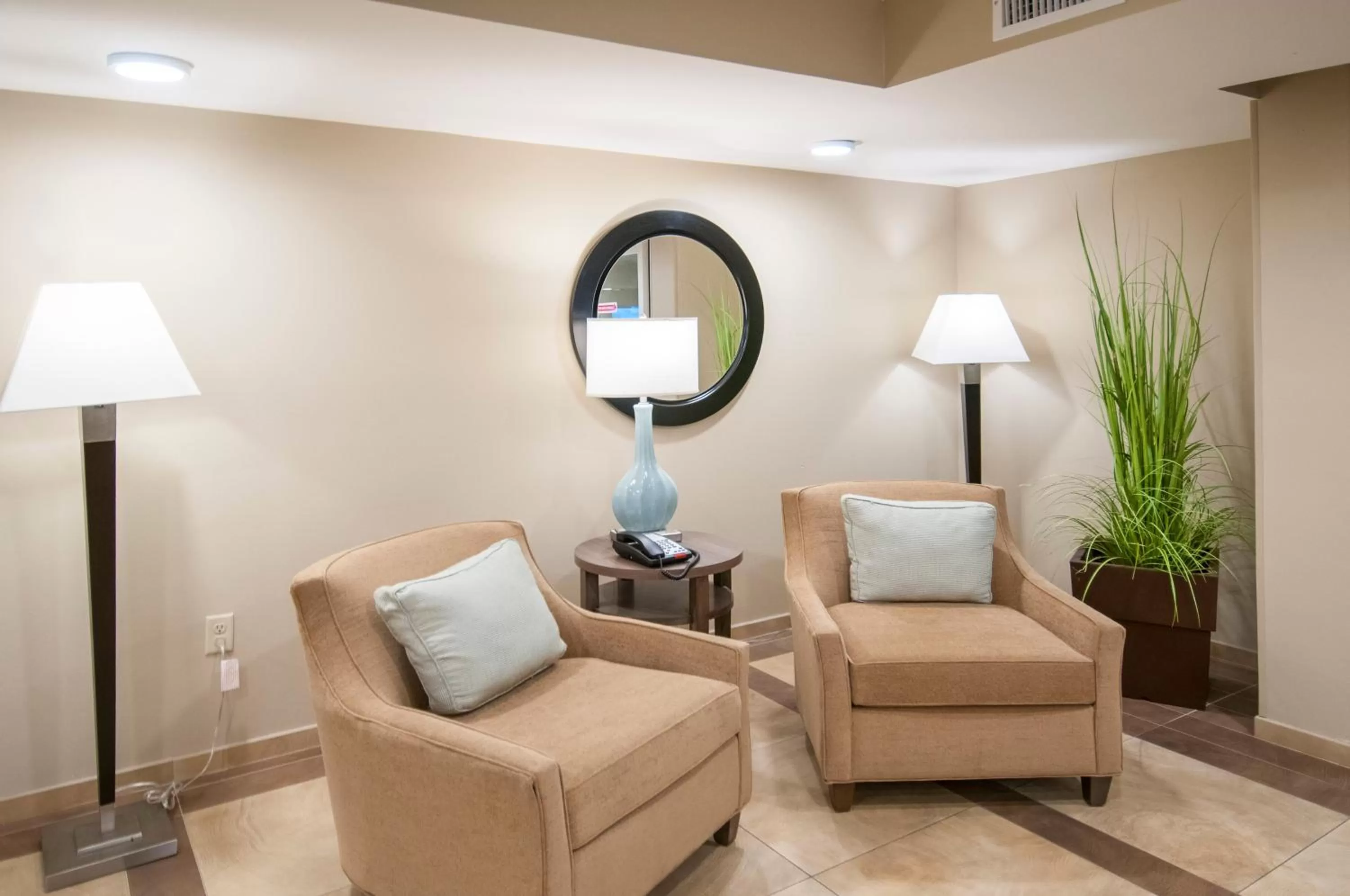 Property building in Candlewood Suites - Baton Rouge - College Drive by IHG