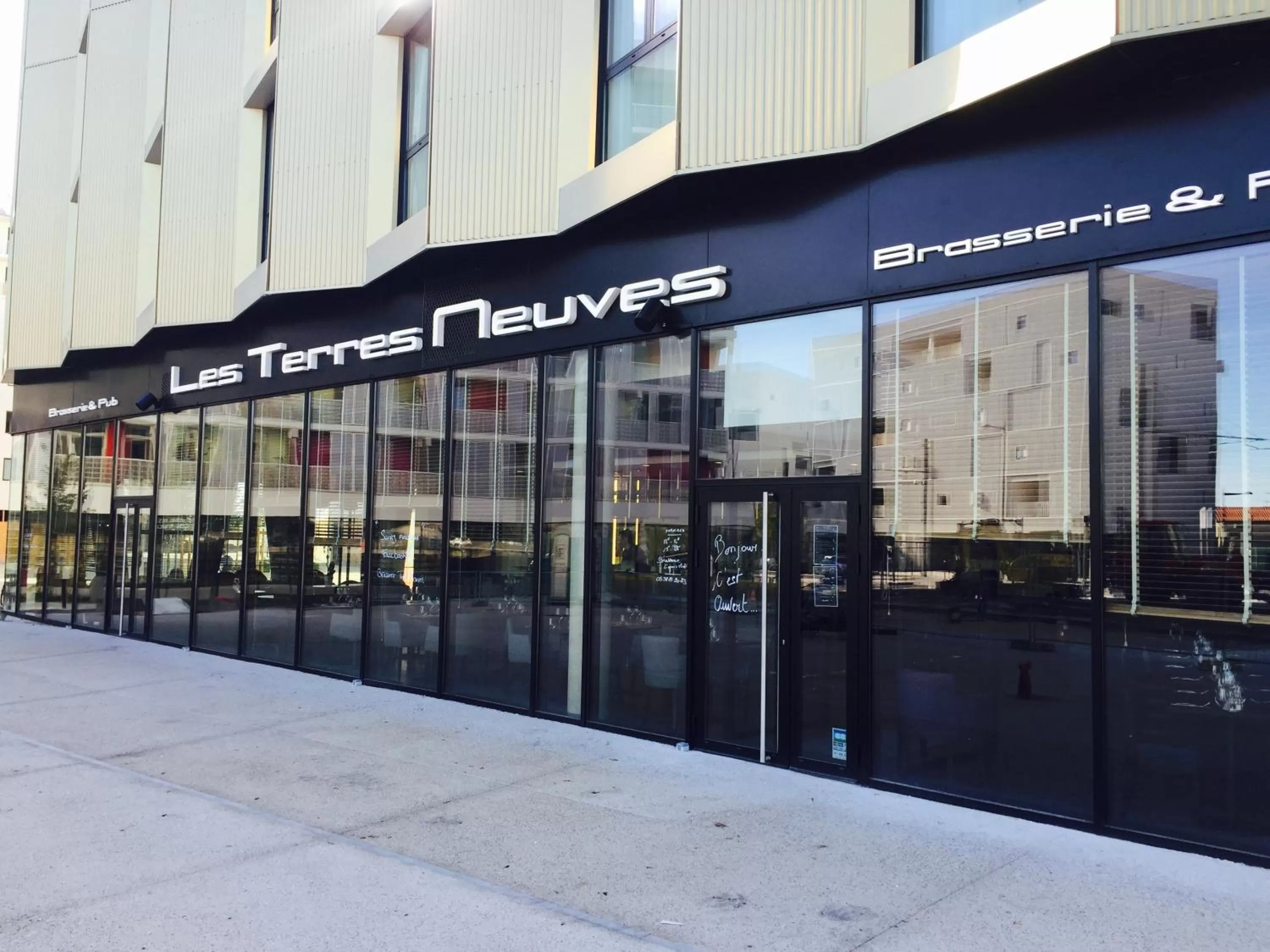 Restaurant/places to eat in B&B HOTEL Bordeaux Centre Bègles