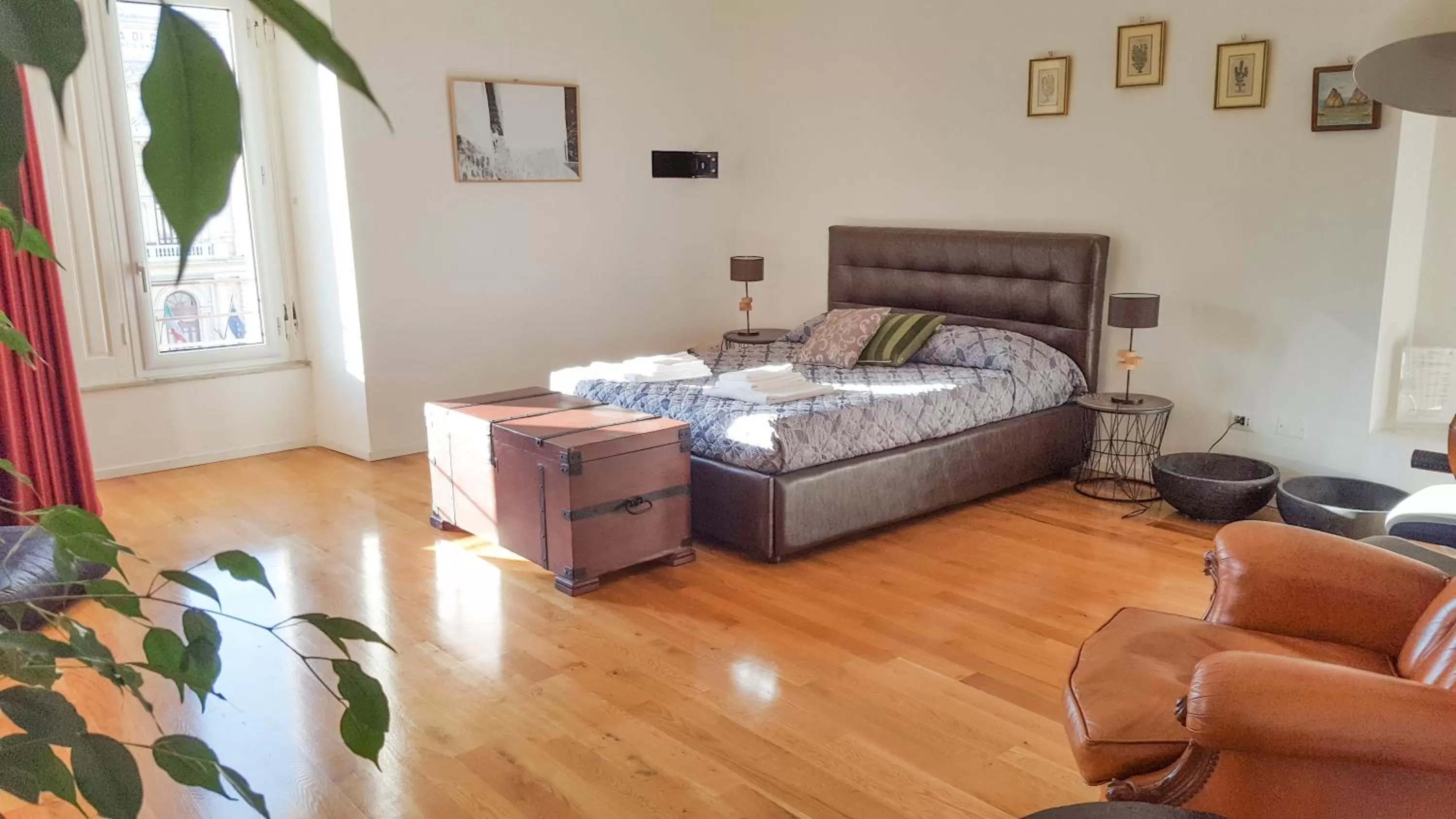 Bedroom, Bed in 5 sirene