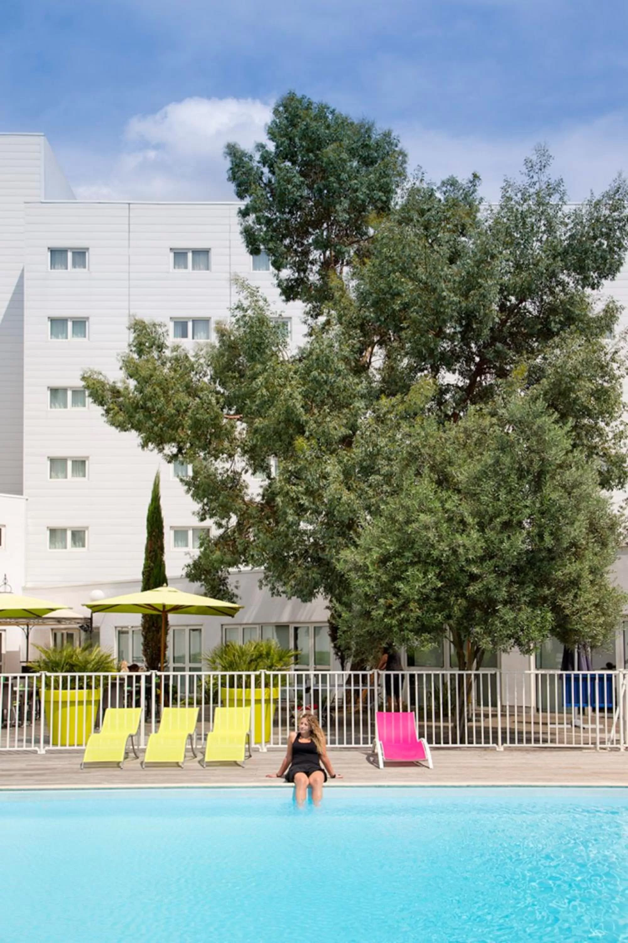 Swimming pool in Novotel Paris Orly Rungis Aéroport