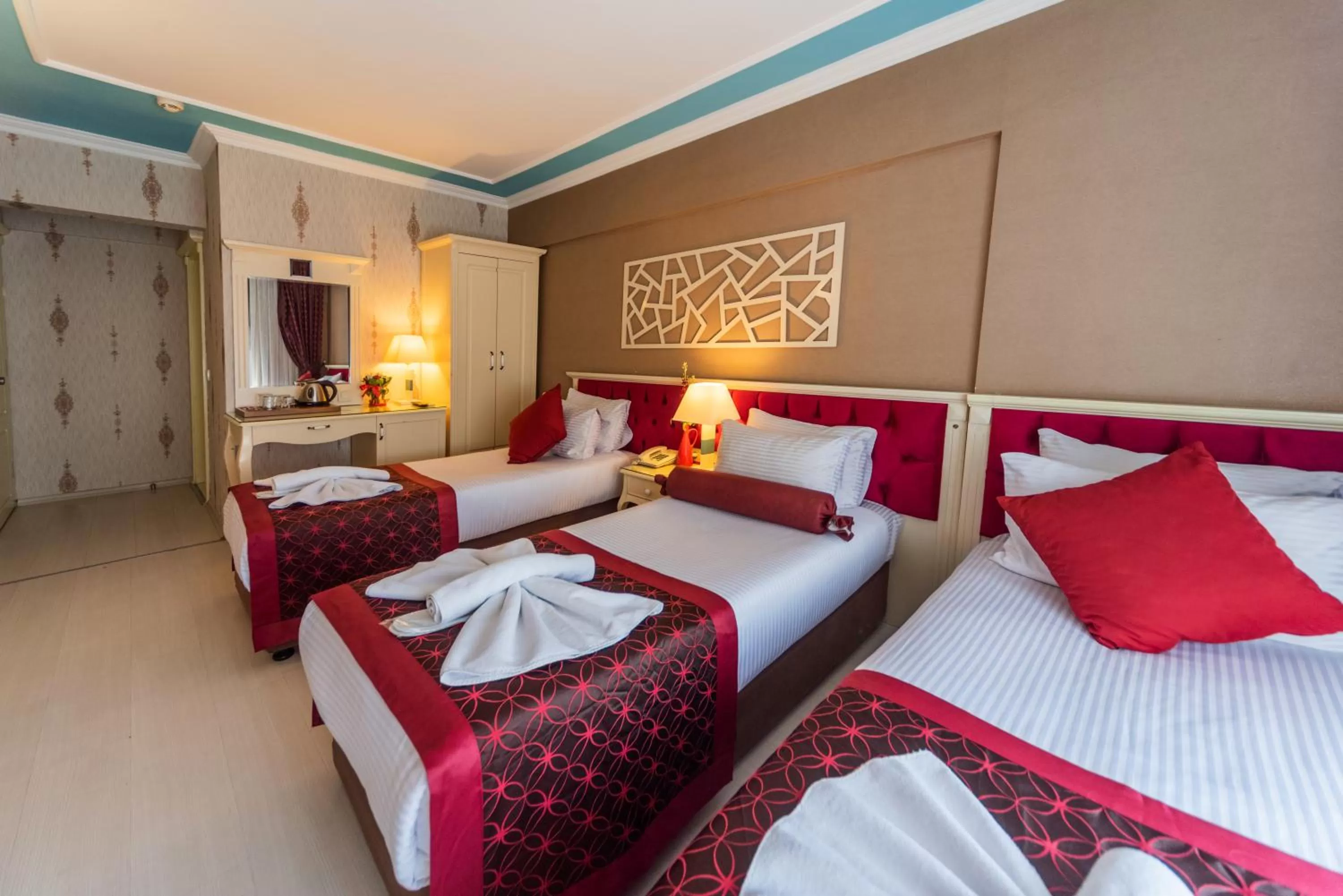 Photo of the whole room, Bed in Viva Deluxe Hotel