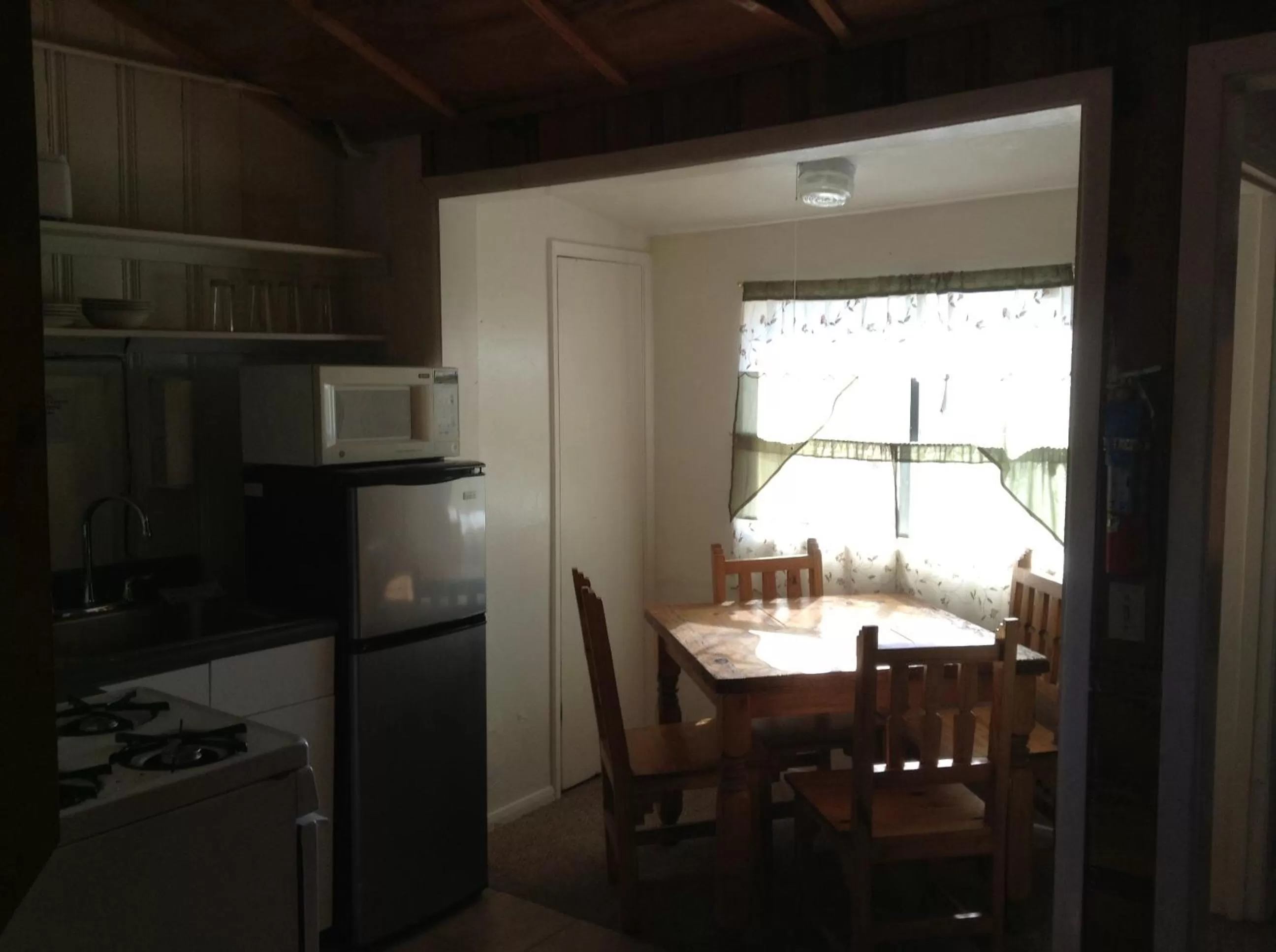 Kitchen or kitchenette in Rainbows End Fishing Resort