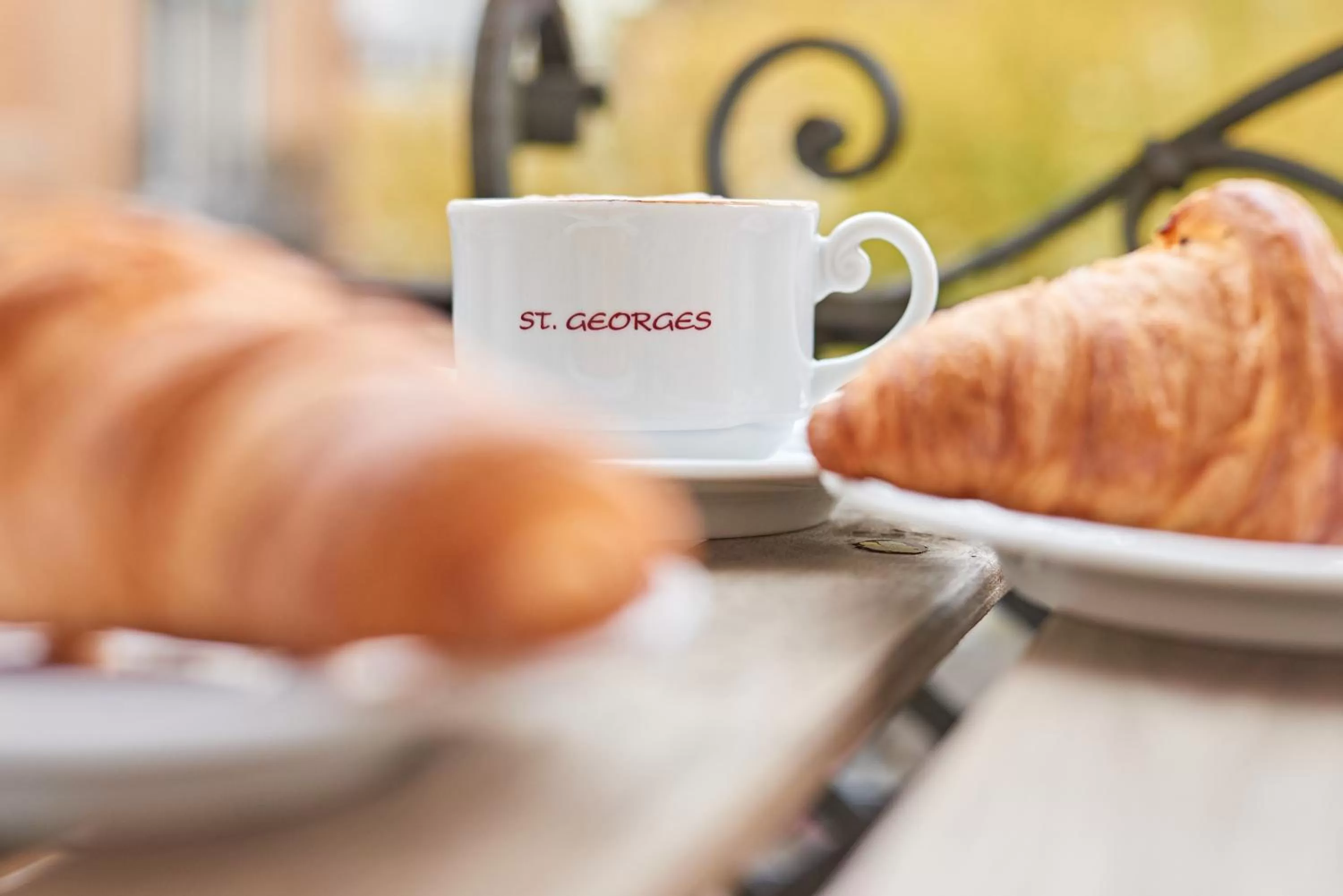 Balcony/Terrace in Saint Georges Hotel