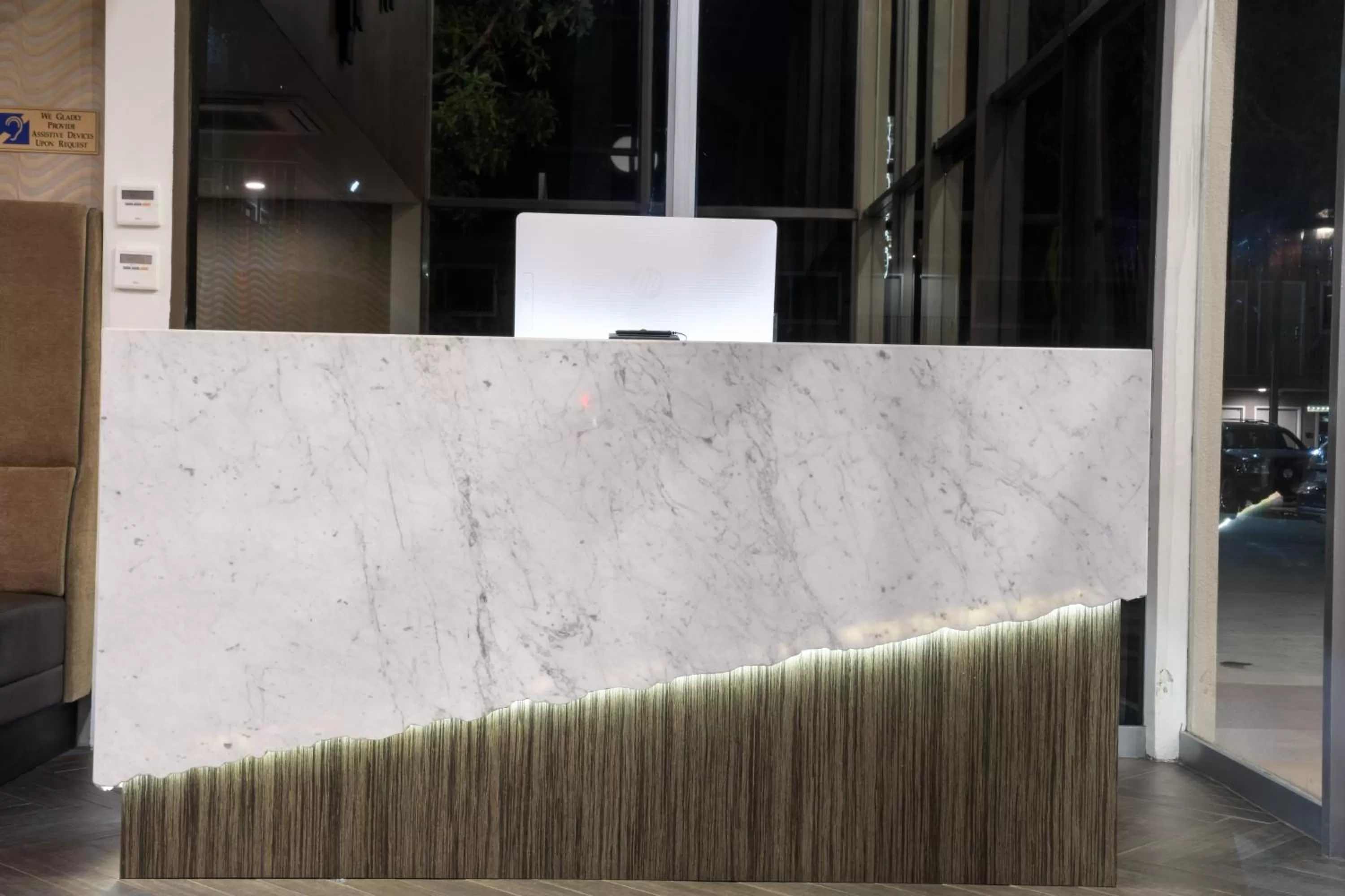 Lobby or reception in Hotel Xilo Glendale