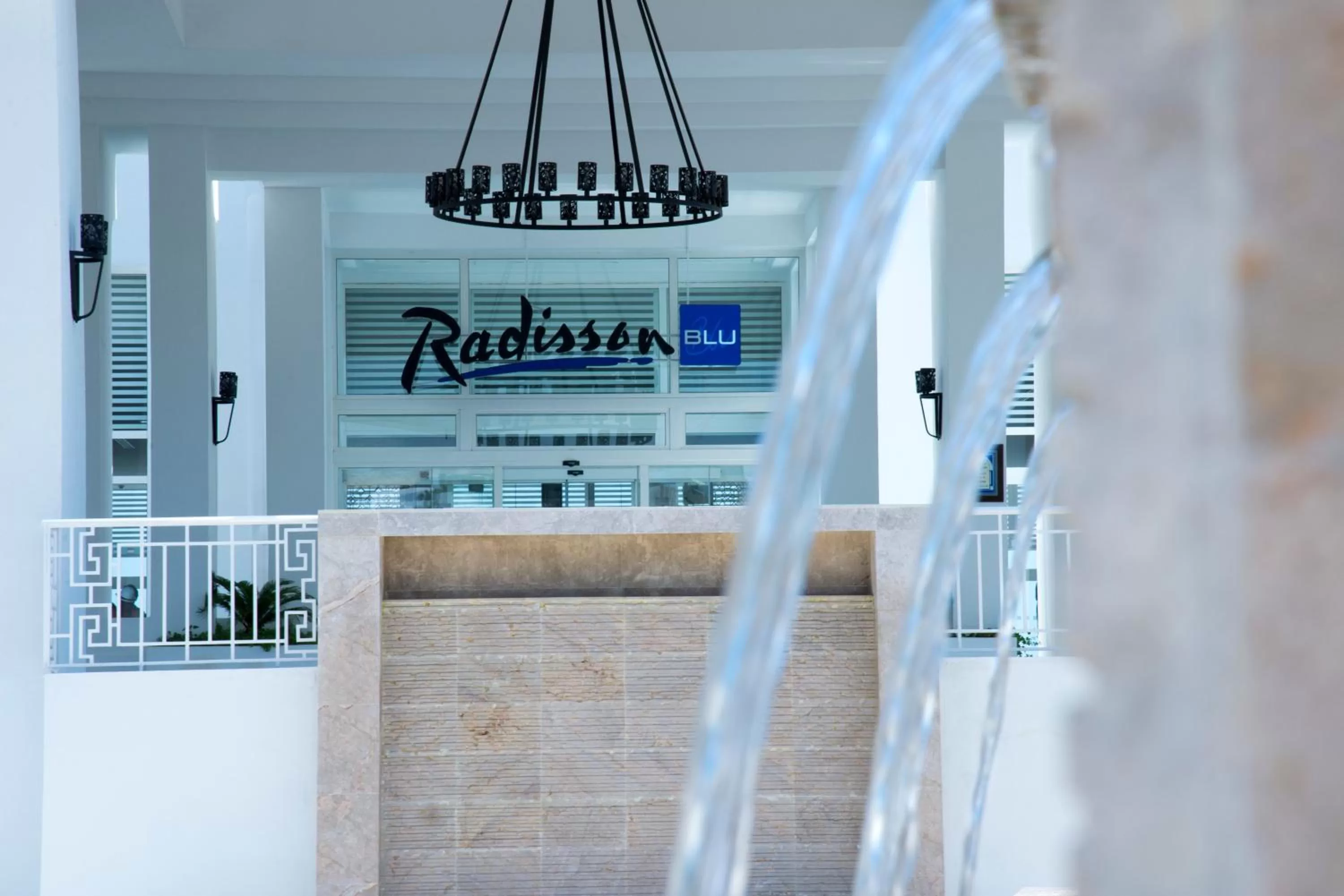 Facade/entrance in Radisson Blu Resort & Thalasso Hammamet