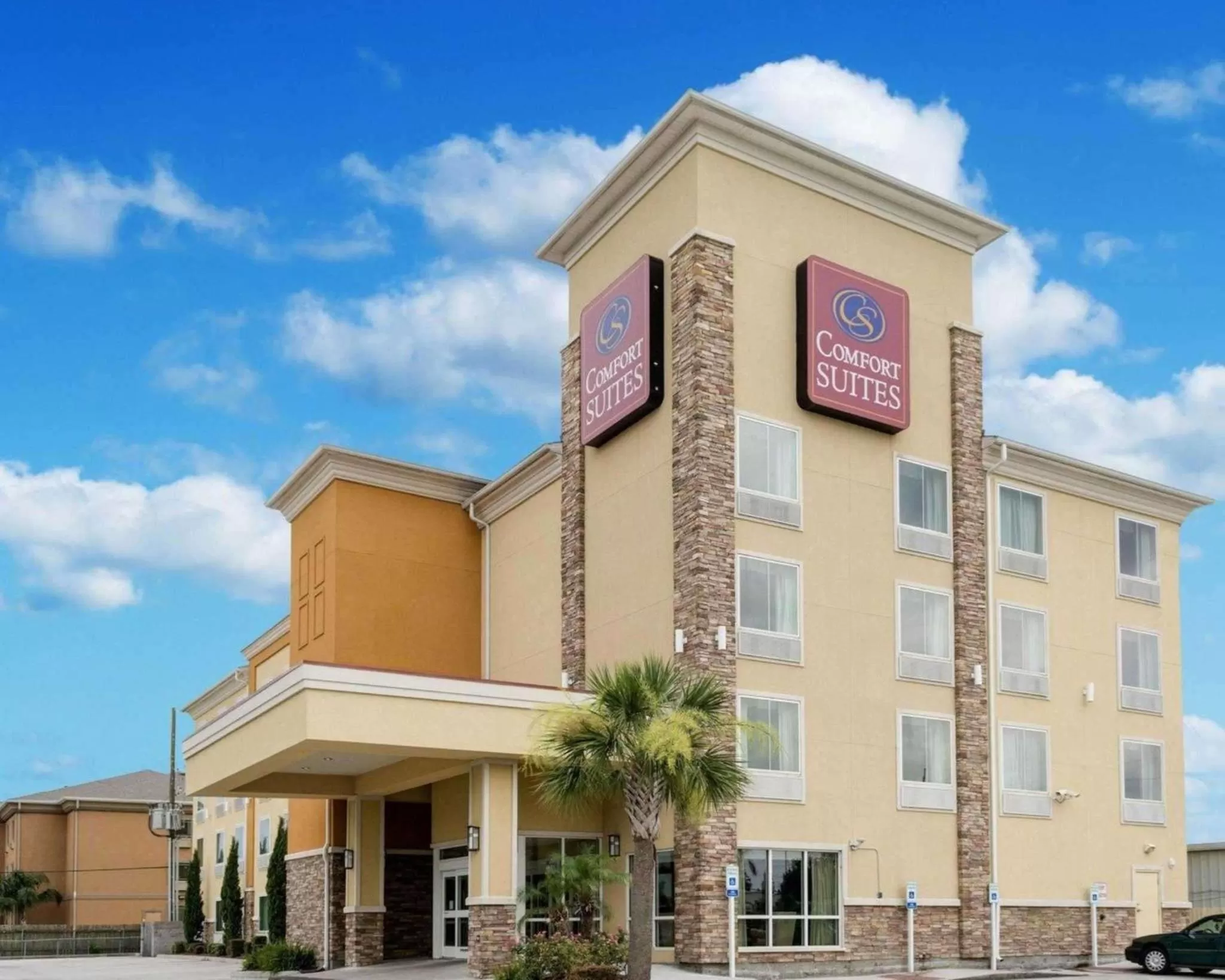 Property building in Comfort Suites Harvey - New Orleans West