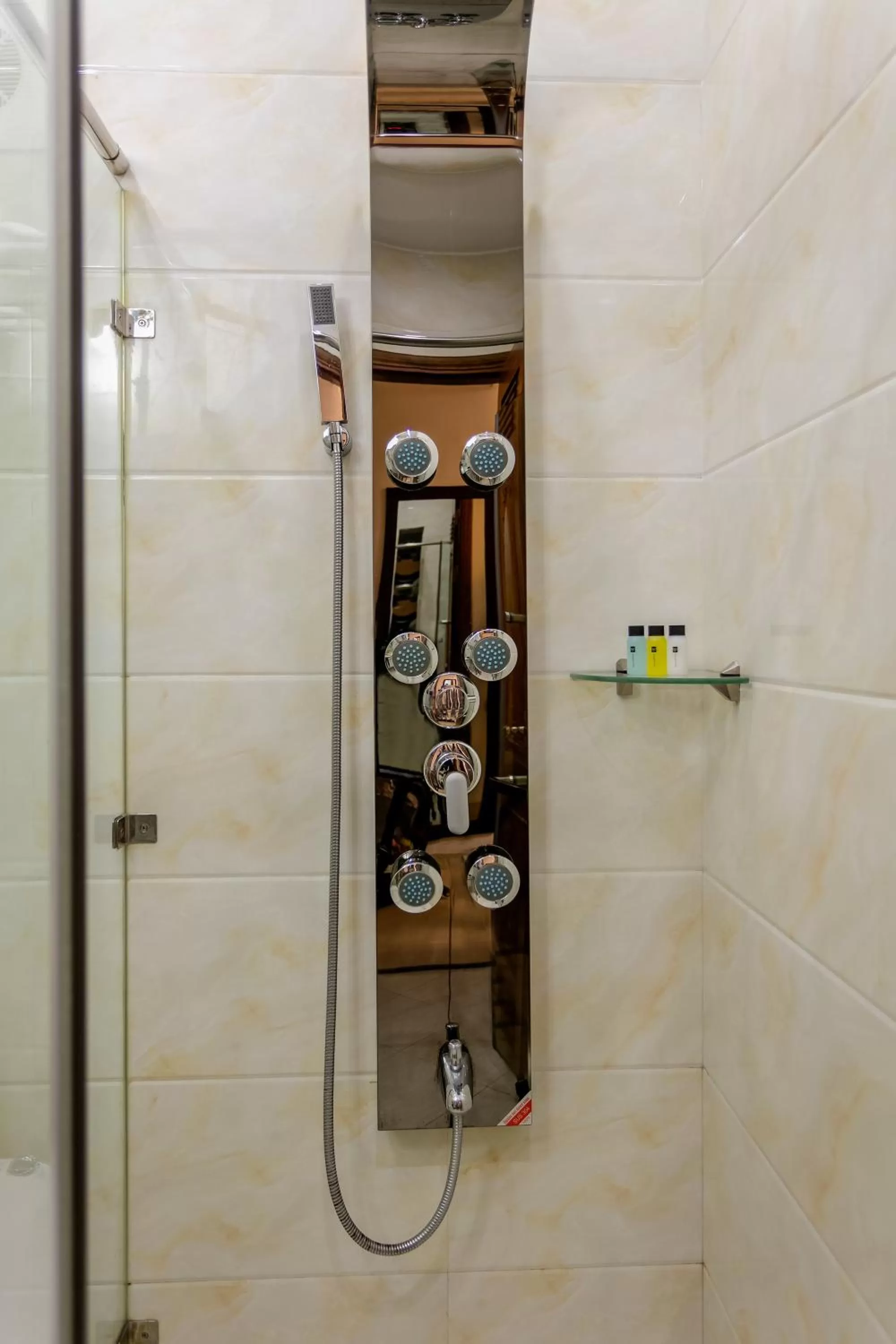 Shower in Hanoi Stella Hotel