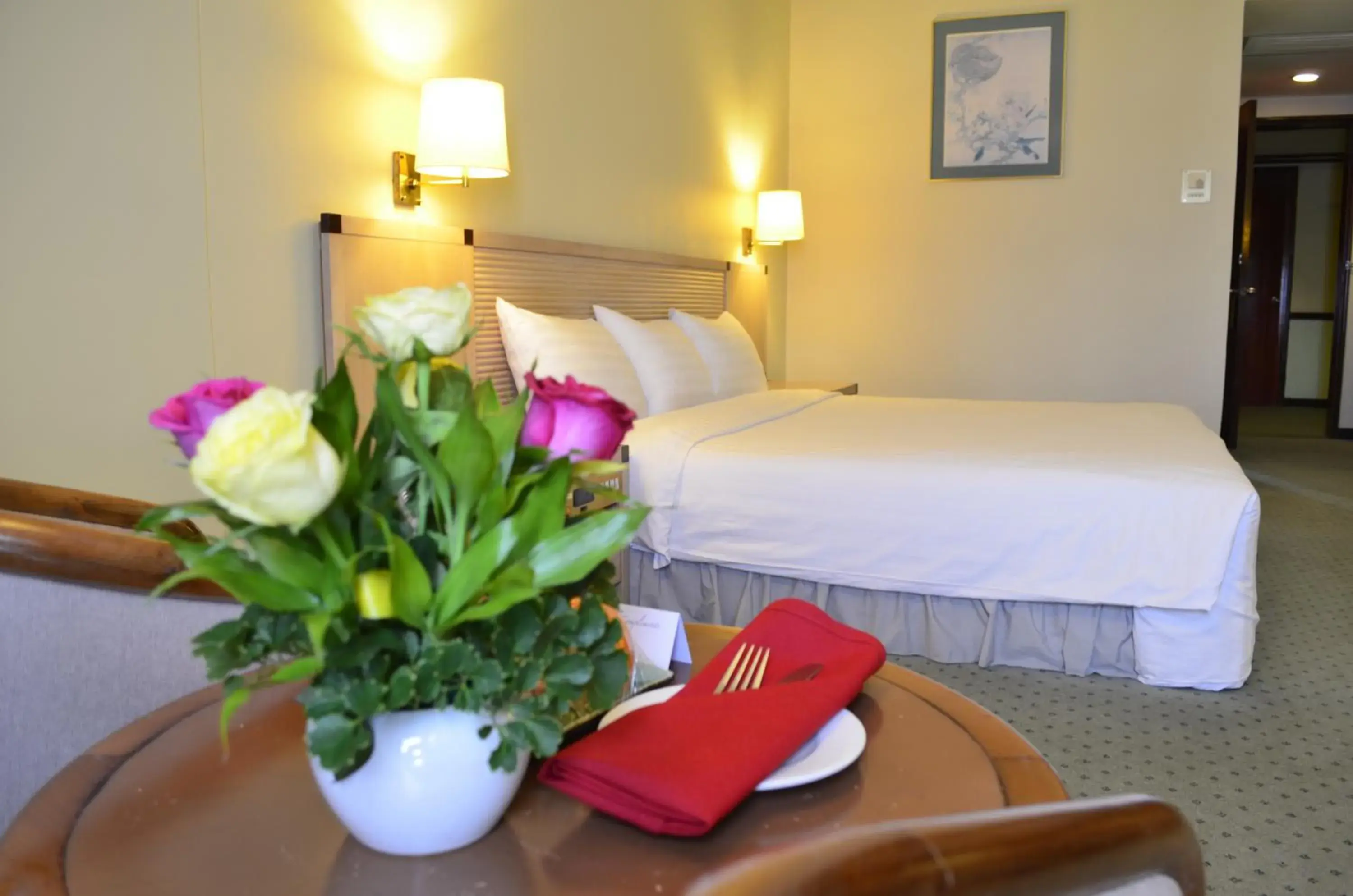 Deluxe Double or Twin Room with City View - single occupancy in Hotel Cambodiana Deluxe Double or Twin Room with City View - single occupancy in Hotel Cambodiana