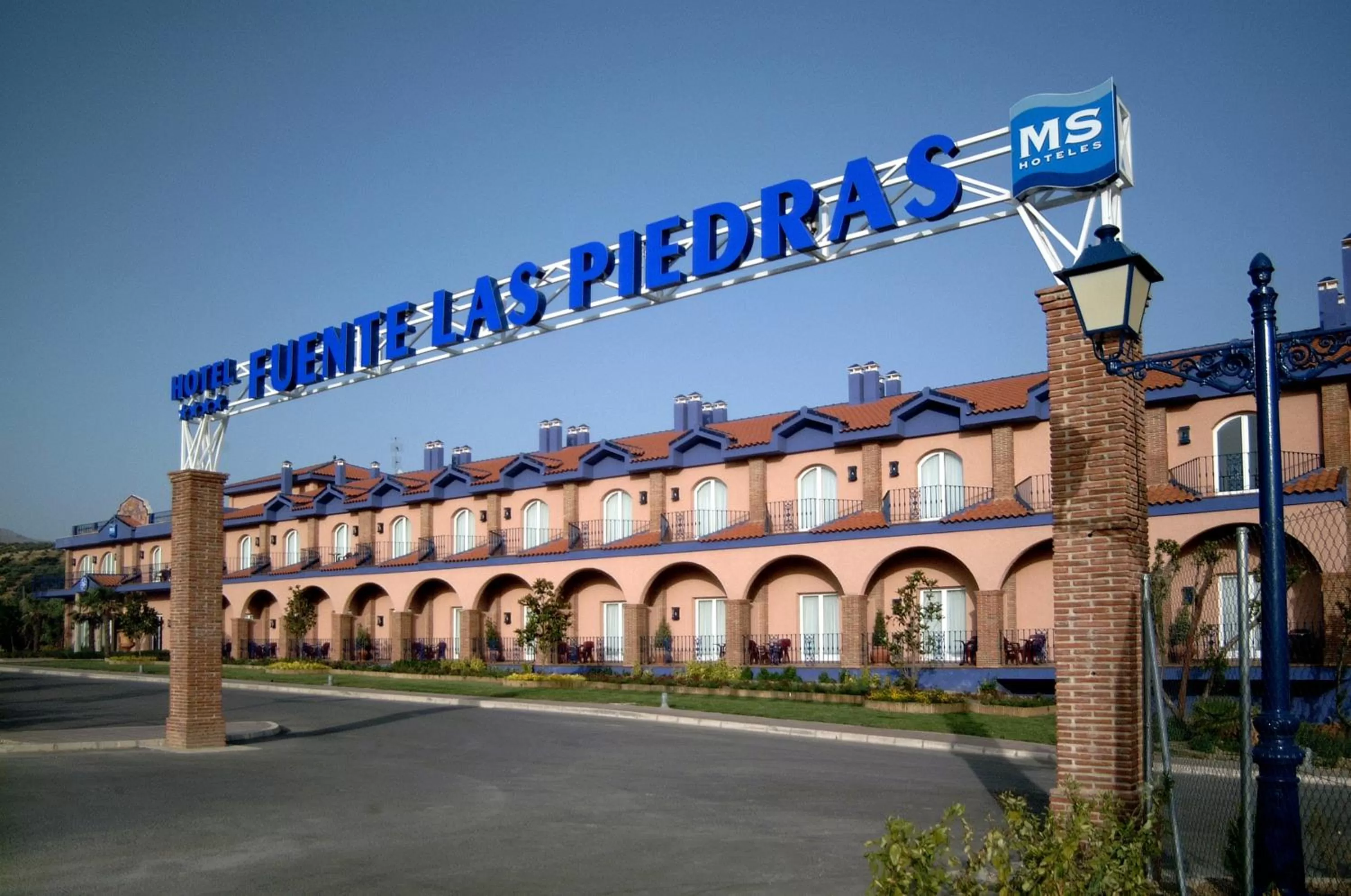 Property building in Hotel Fuente Las Piedras