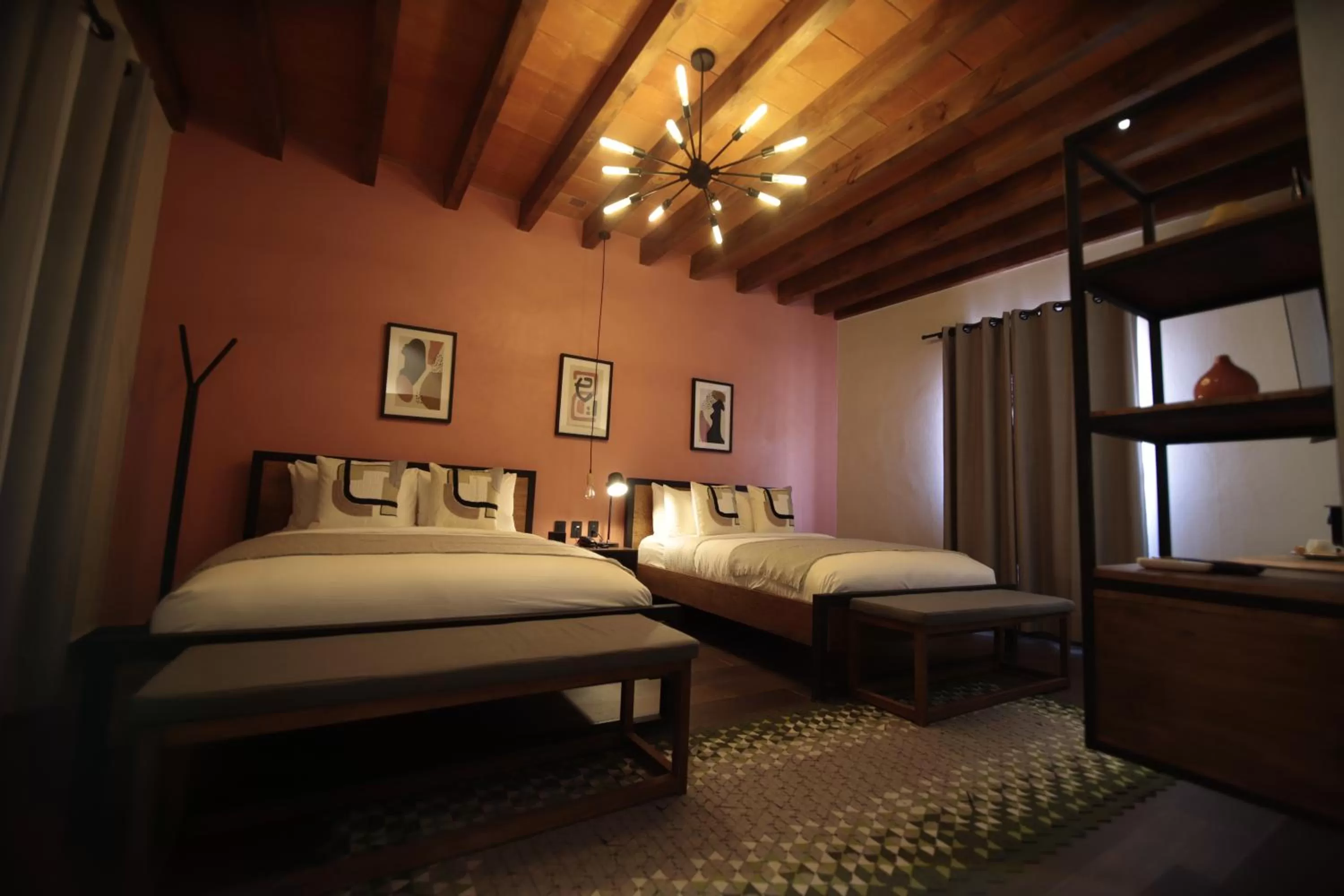 Bed in Antigua Trece Hotel Fusión & SPA