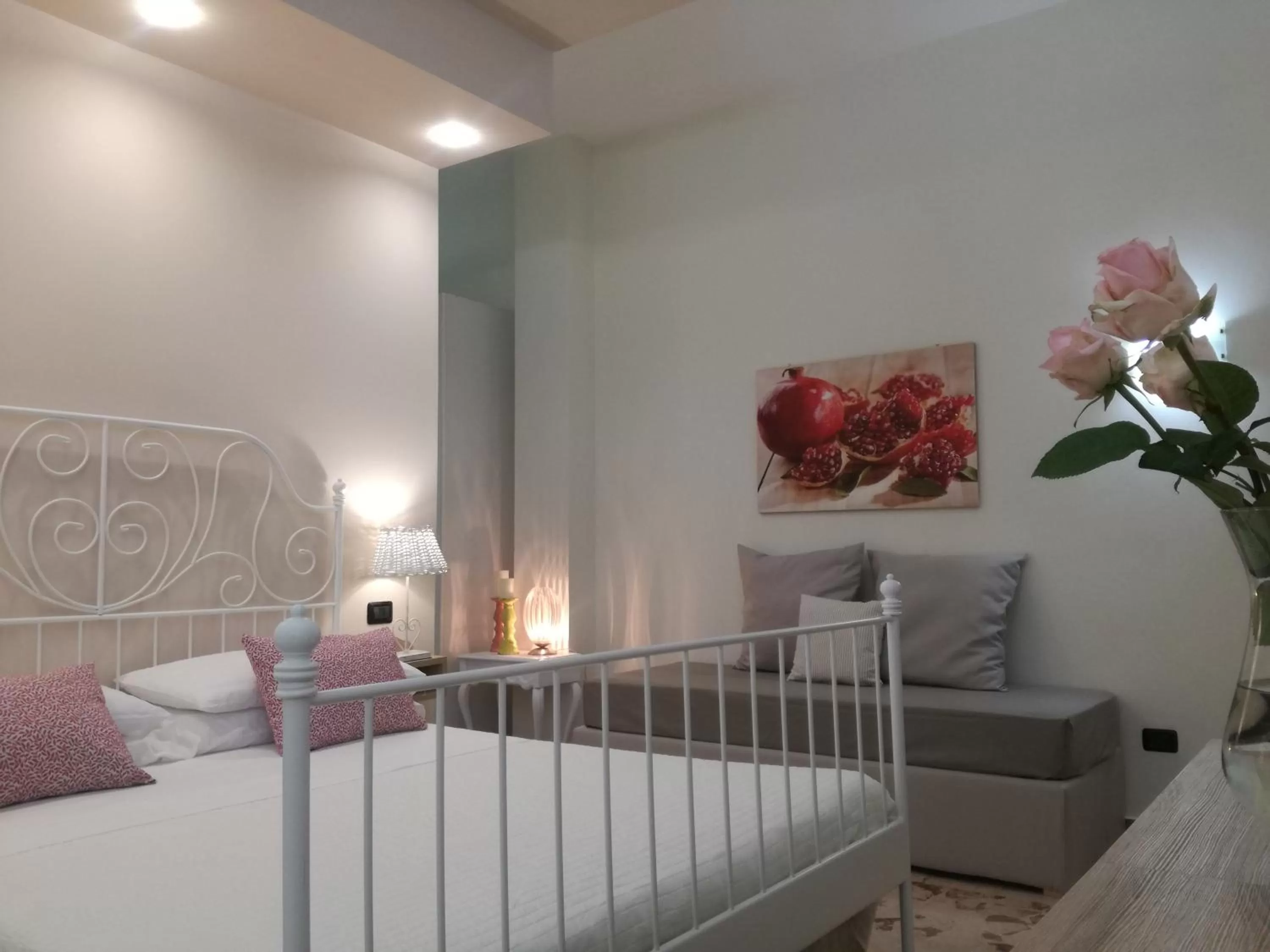 People, Bed in Casa del Corso