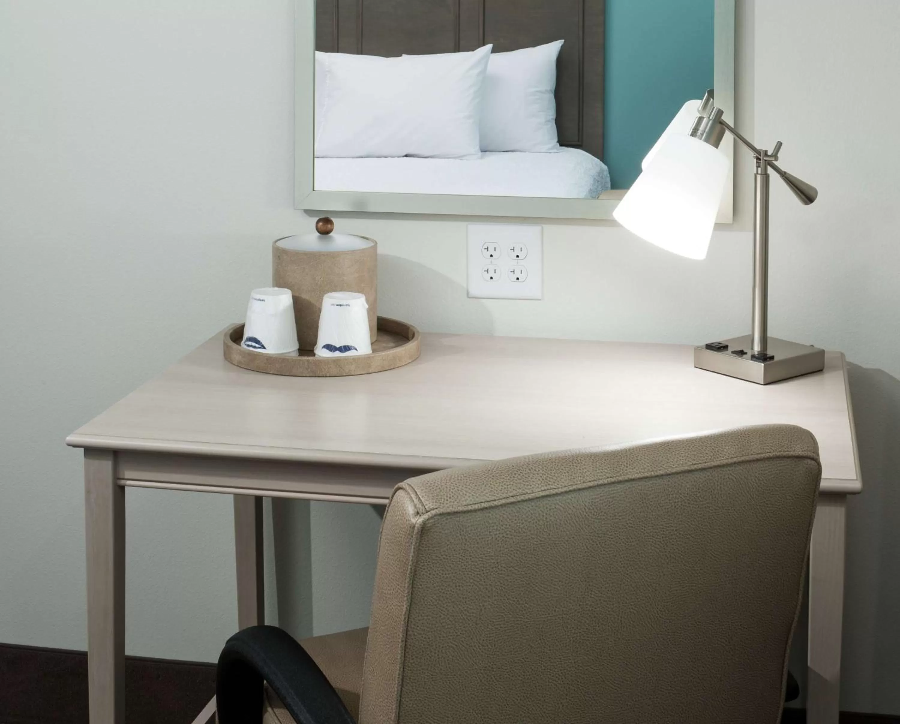 Bed in Hampton Inn & Suites by Hilton Carolina Beach Oceanfront