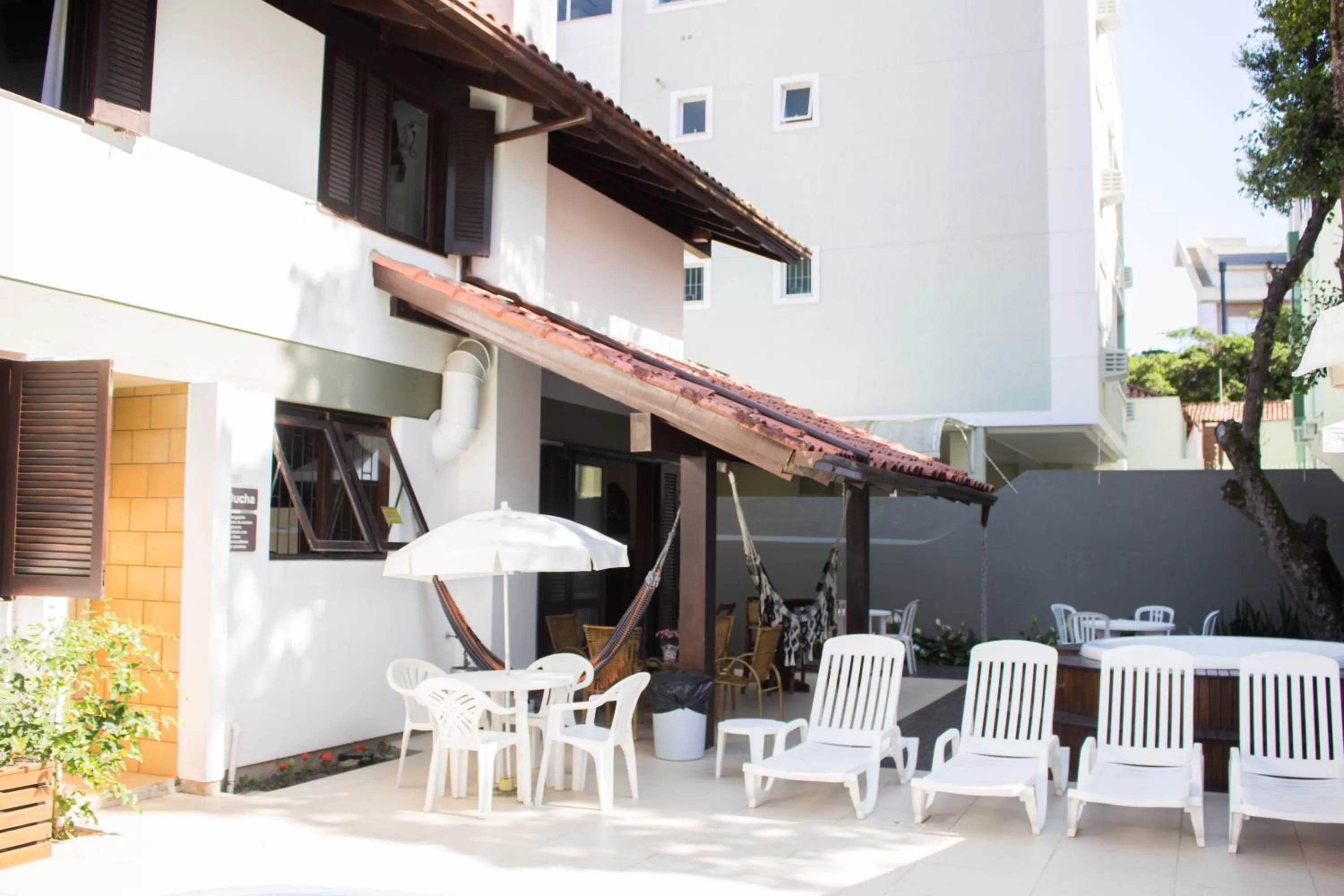 Restaurant/Places to Eat in Beach House Floripa
