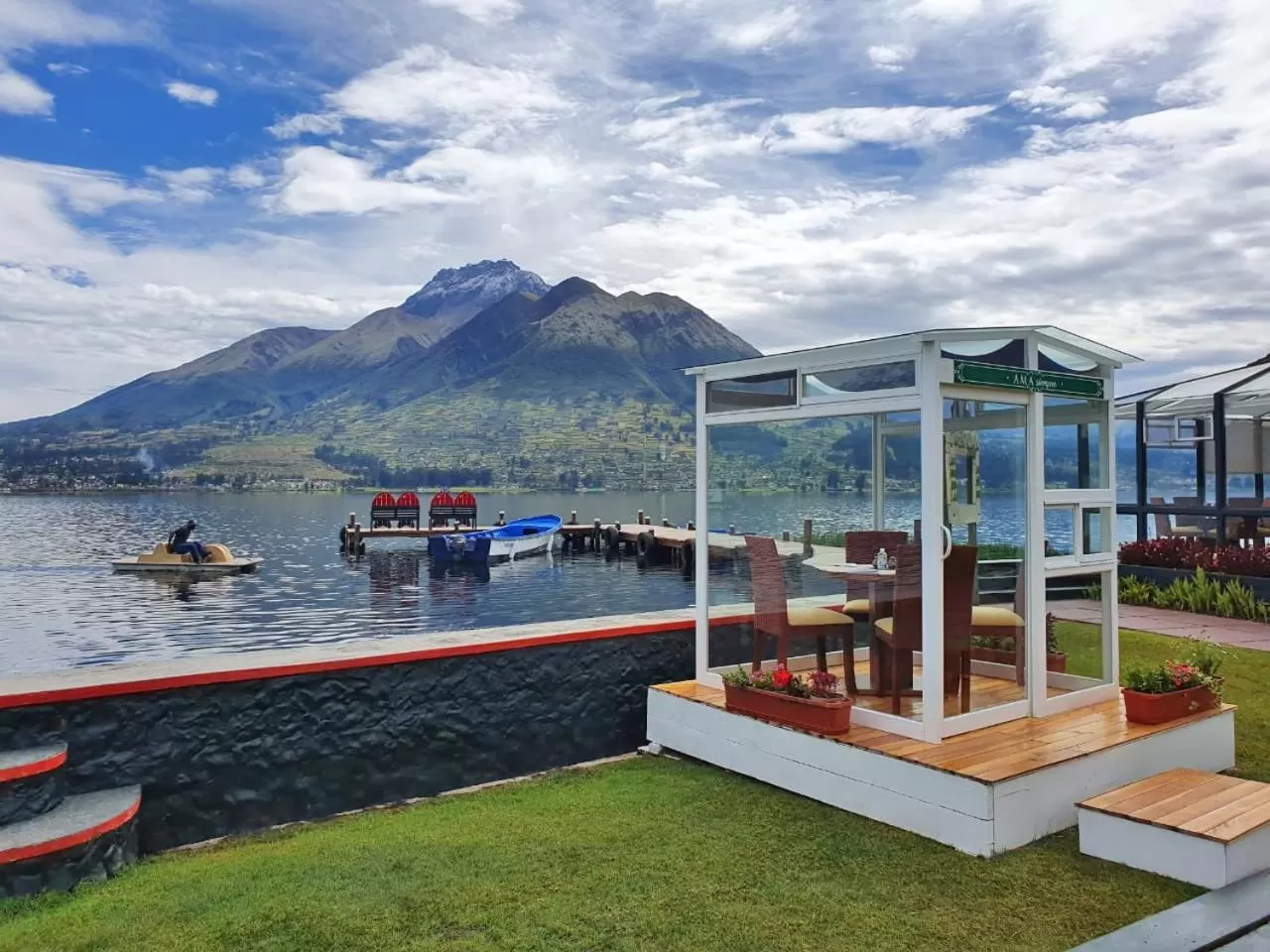 Property building in Puertolago Country Inn & Resort